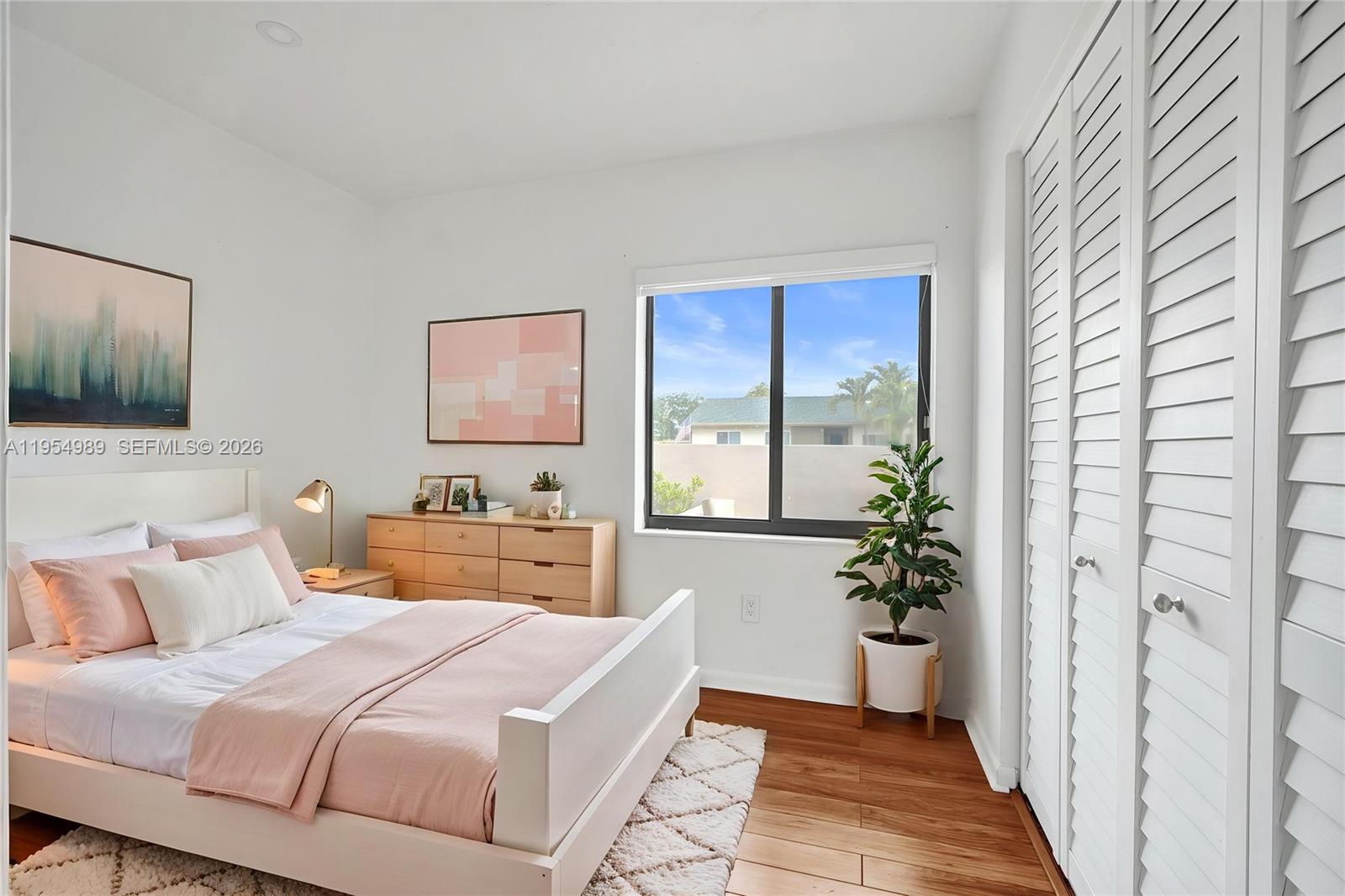DEVON-AIRE VILLAS SEC 2 - Residential