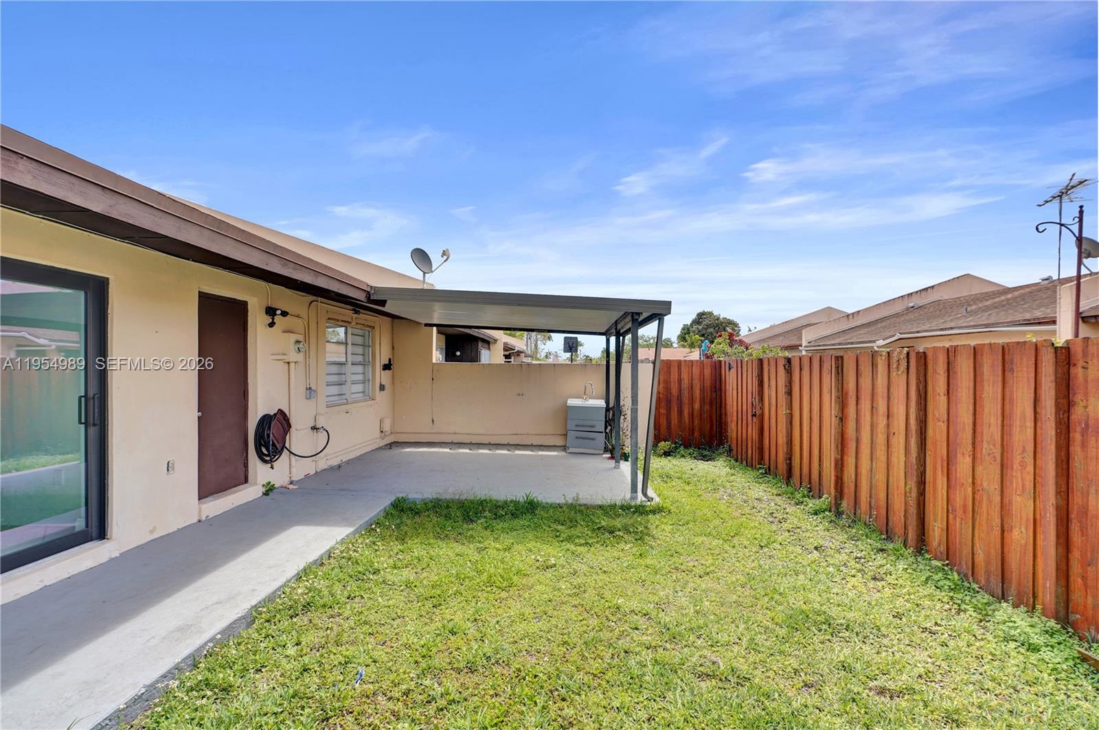 DEVON-AIRE VILLAS SEC 2 - Residential