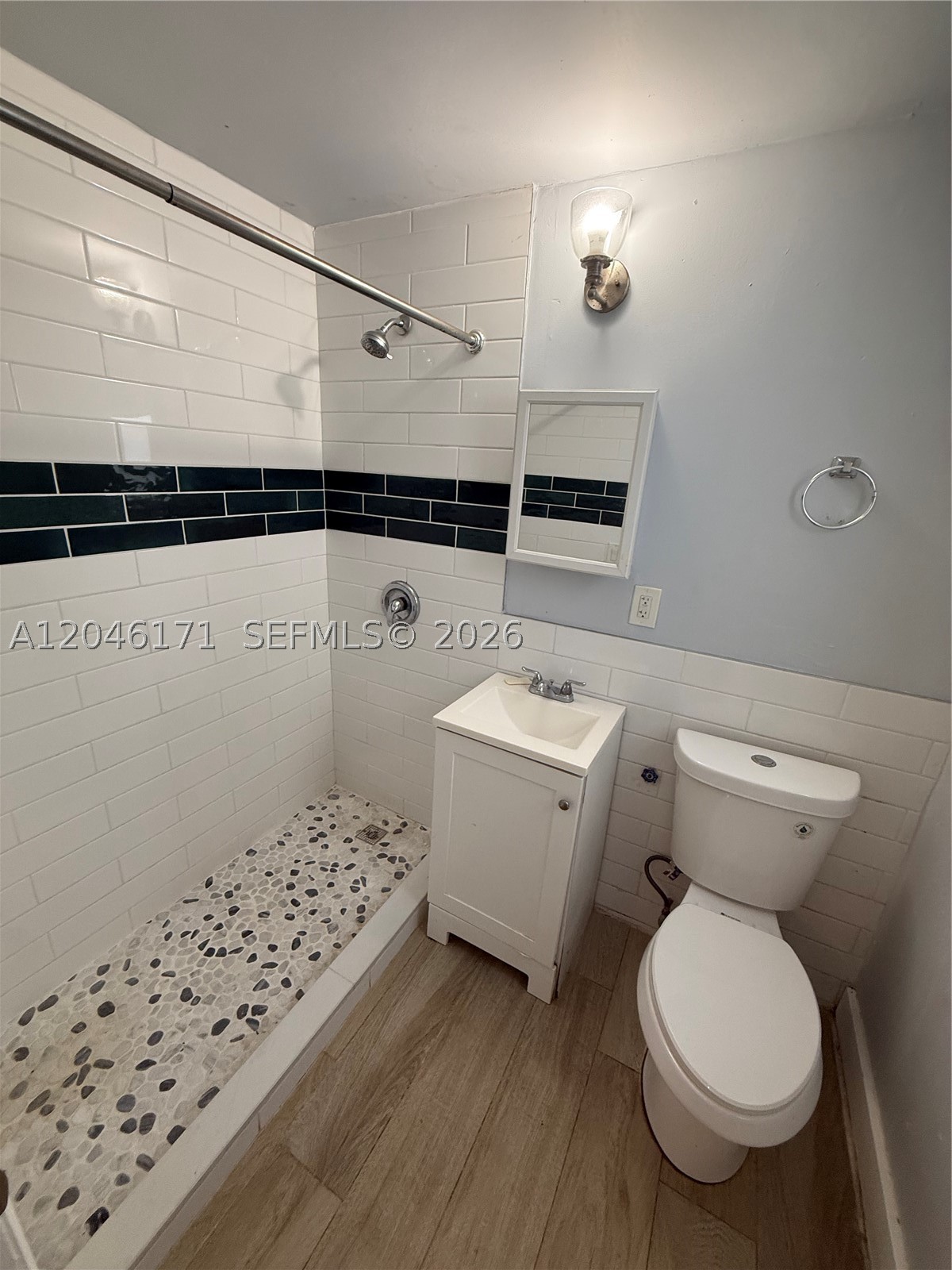 COMMERCIAL SUB - Residential Lease
