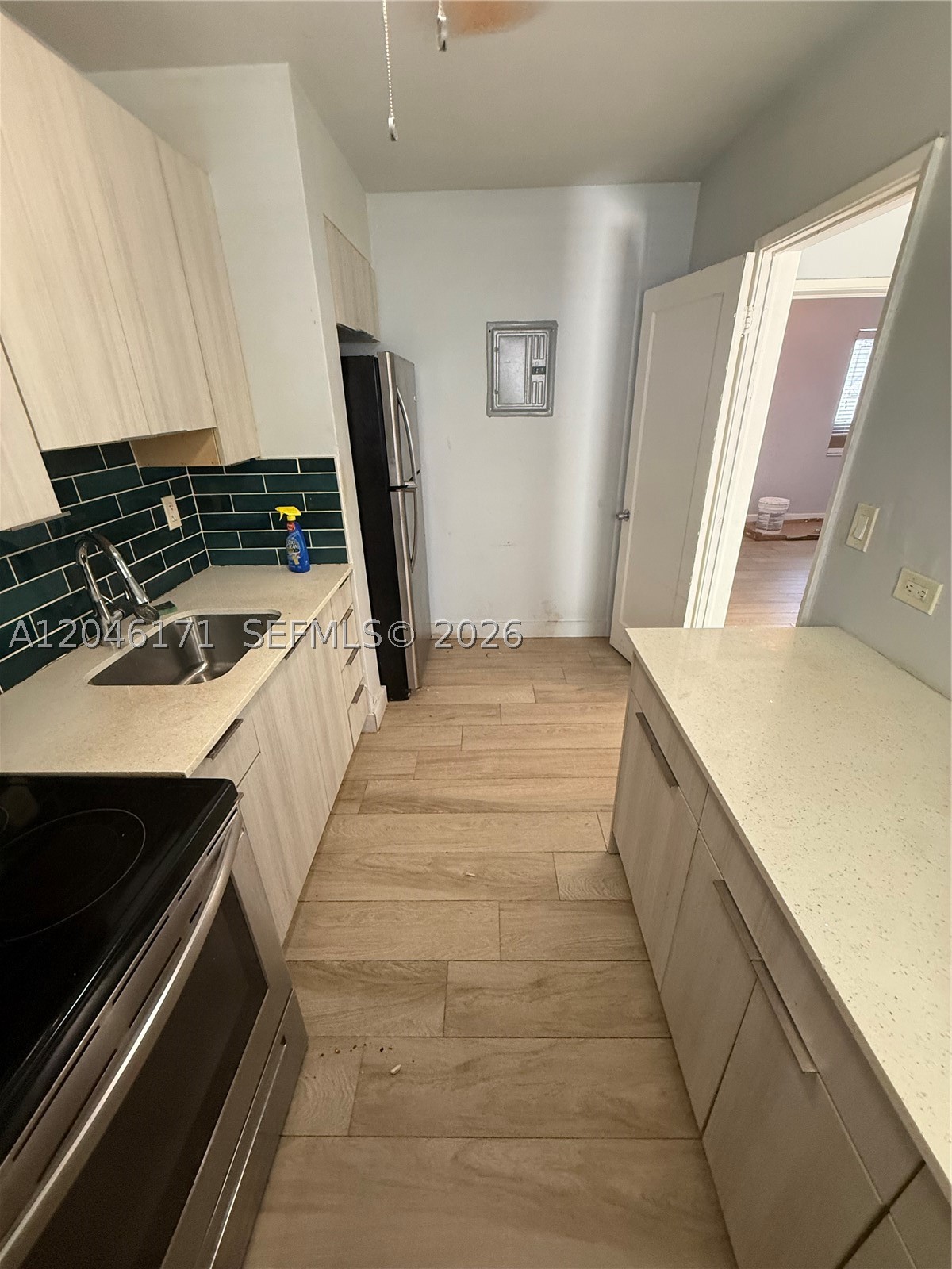 COMMERCIAL SUB - Residential Lease