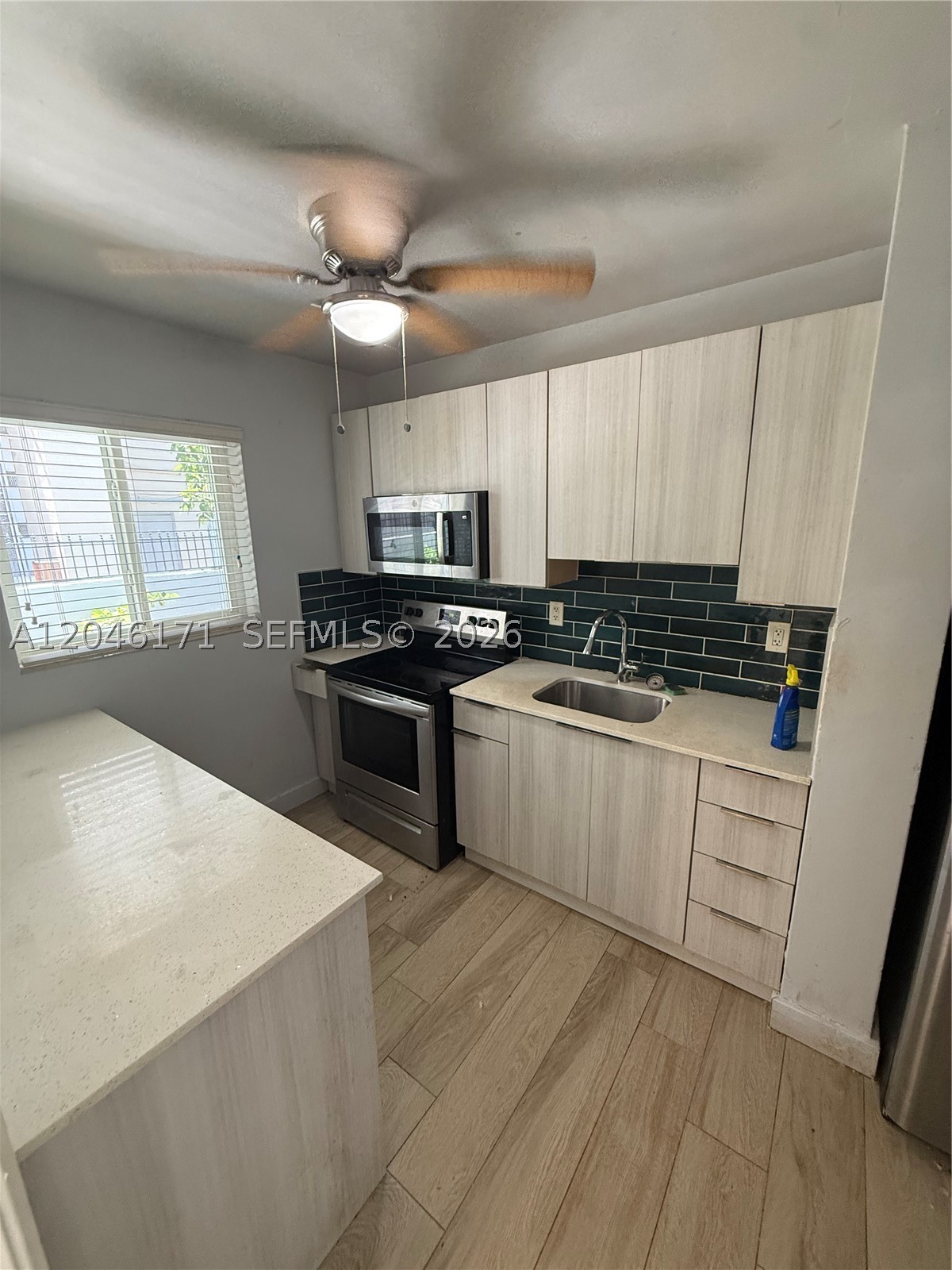 COMMERCIAL SUB - Residential Lease