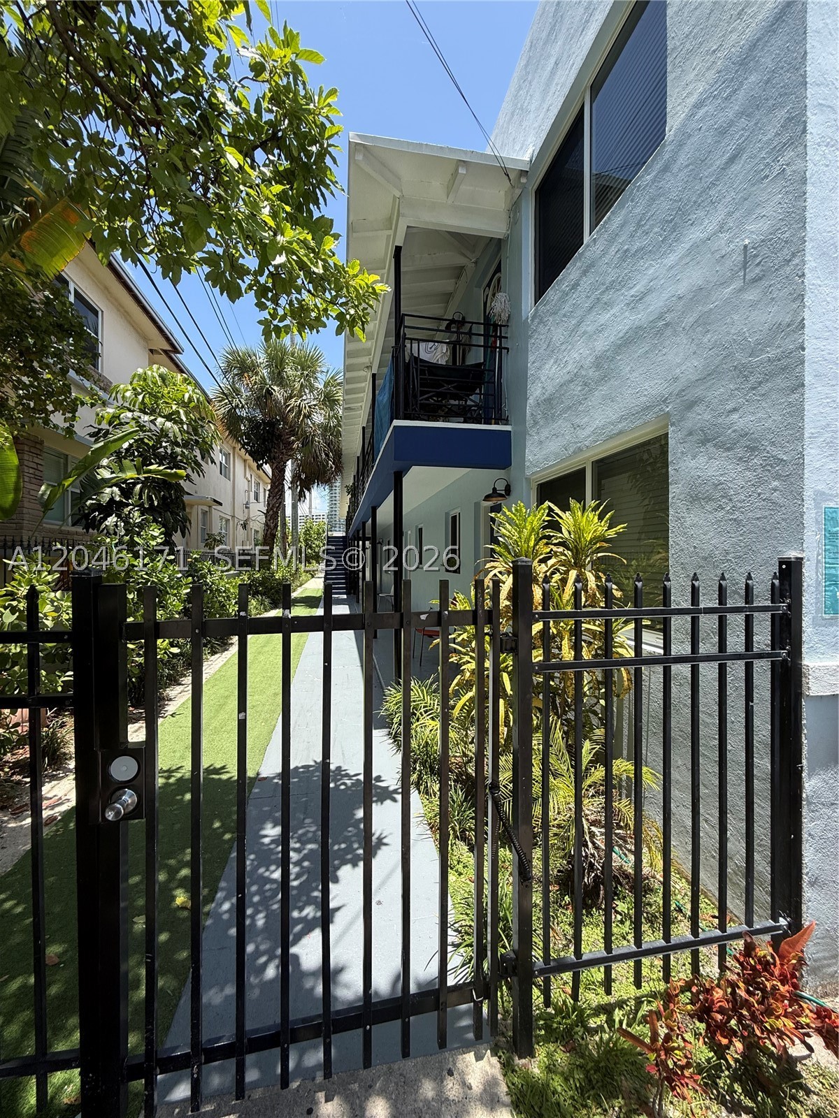 COMMERCIAL SUB - Residential Lease