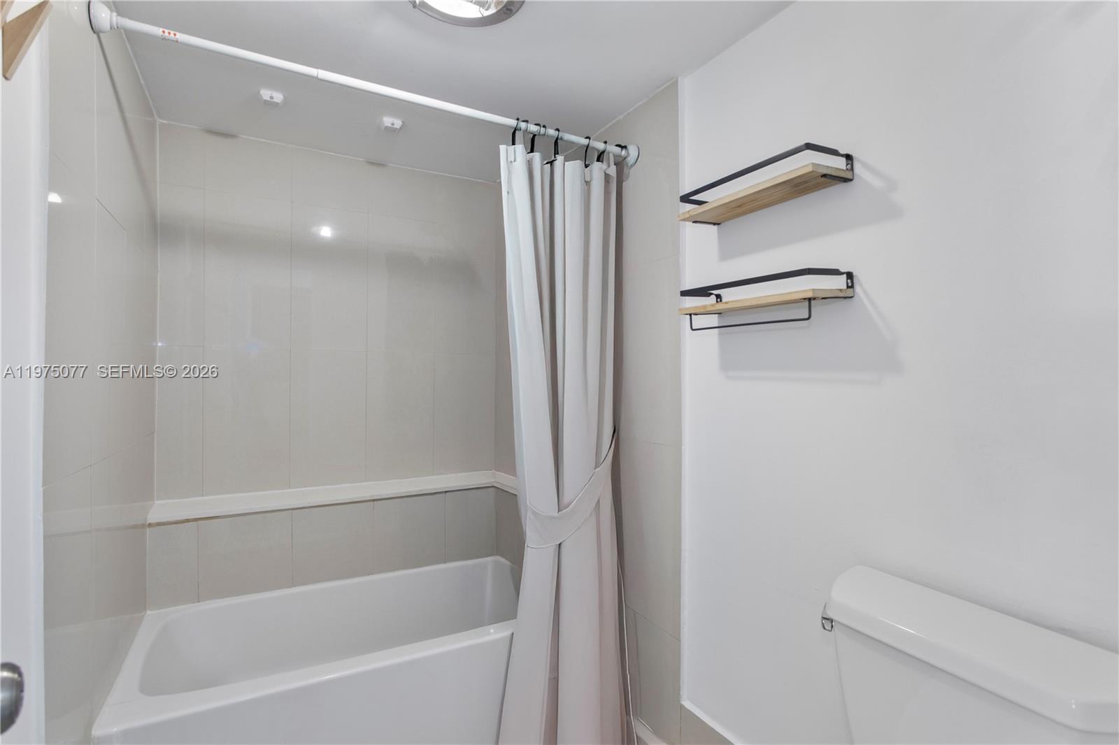 REEF EAST CONDO - Residential