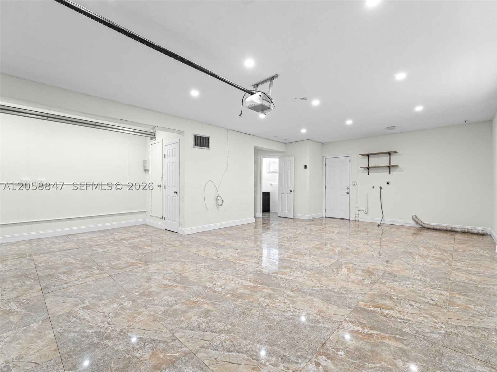 REV LAKE VIEW ESTATES UNI - Residential