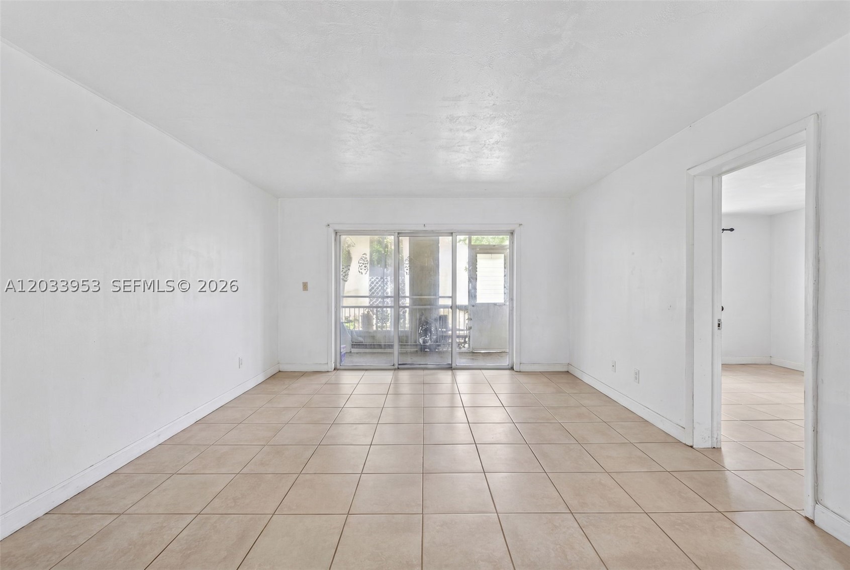 SECOND HORIZONS CONDO - Residential