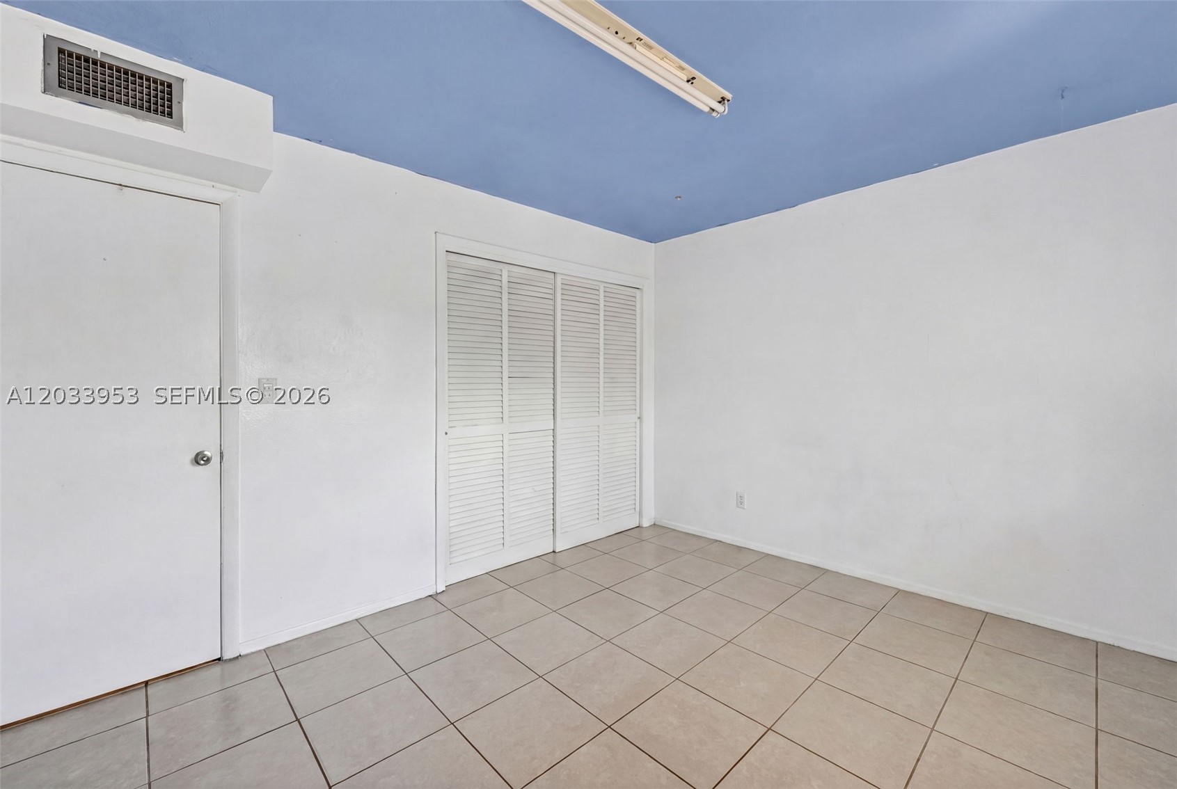 SECOND HORIZONS CONDO - Residential