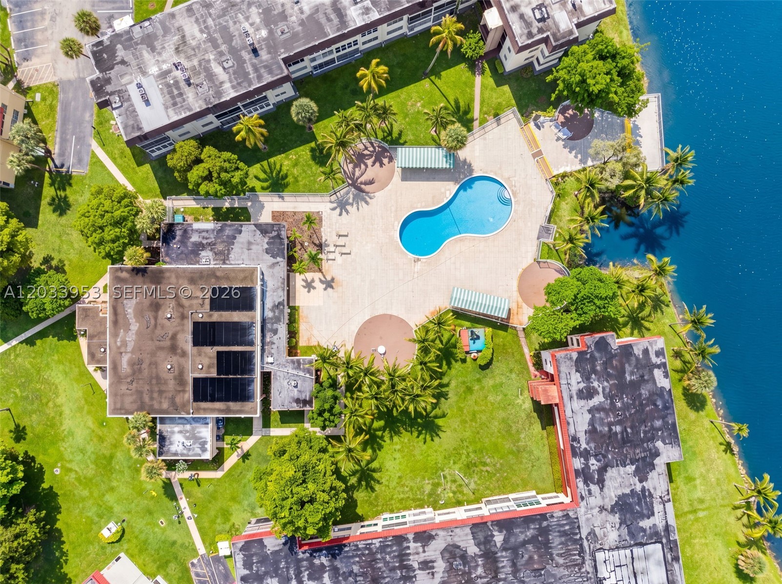 SECOND HORIZONS CONDO - Residential