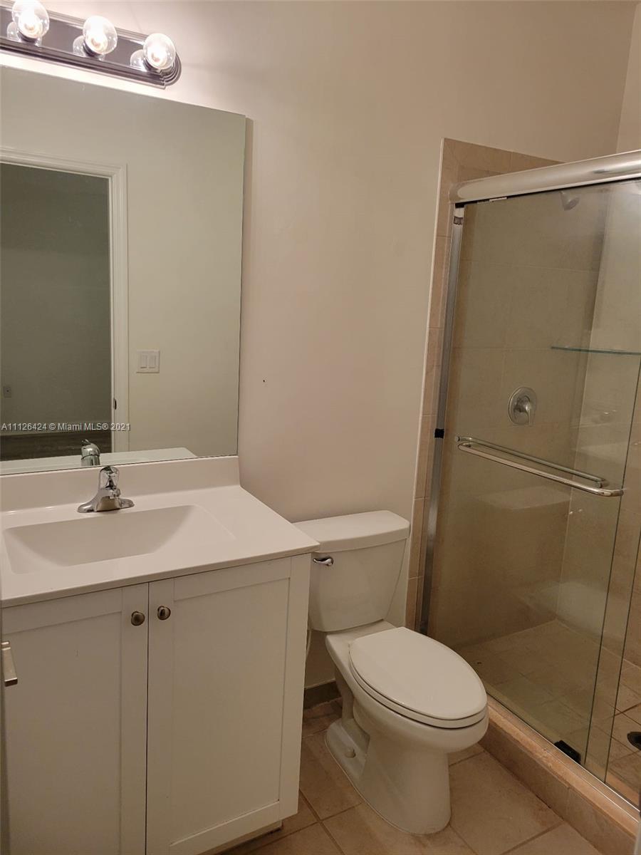 COCO PALM VILLAS - Residential Lease