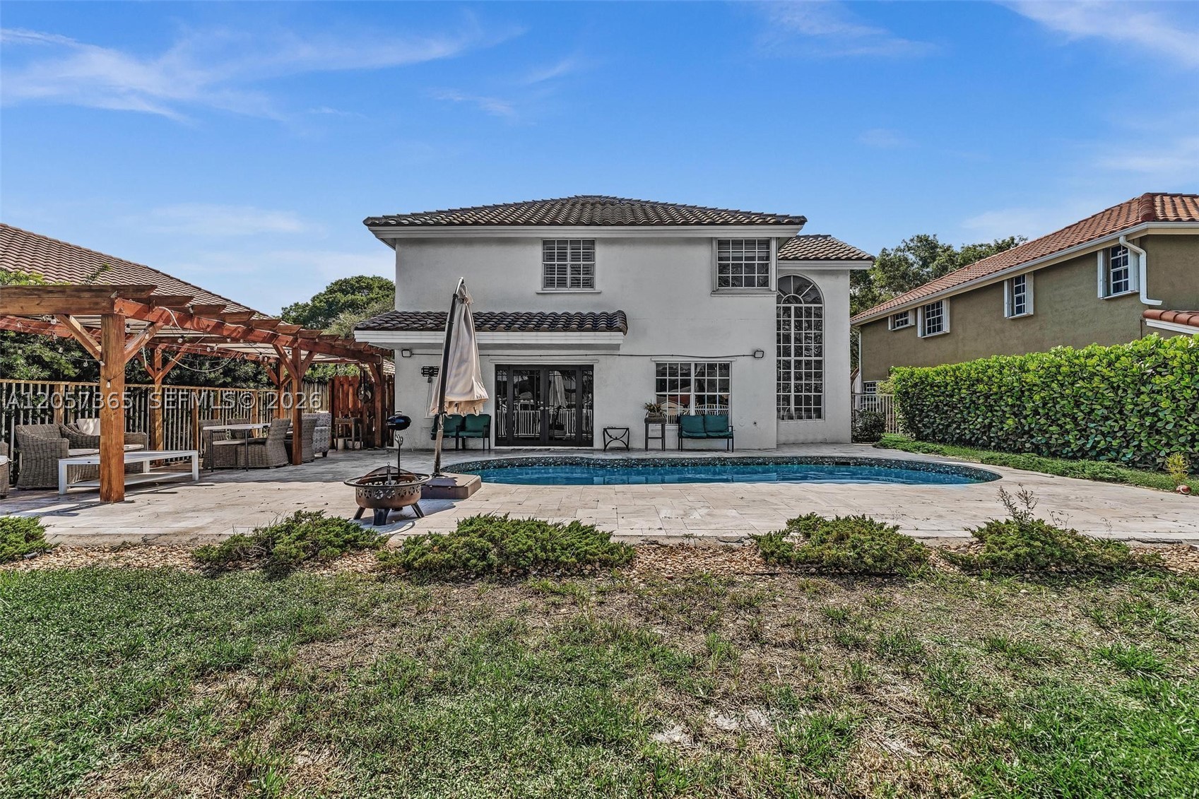 EMBASSY LAKES PHASE II - Residential