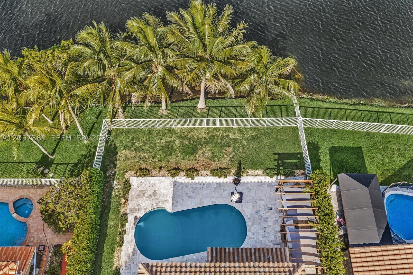 EMBASSY LAKES PHASE II - Residential