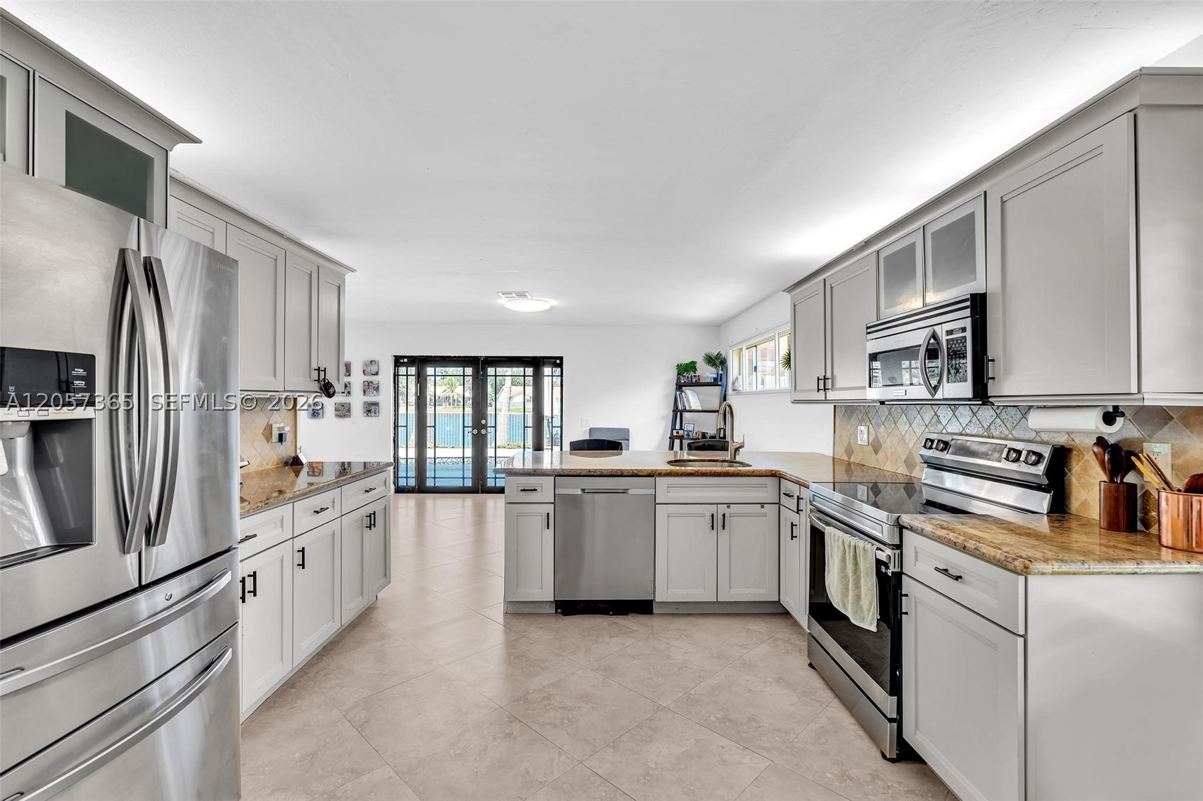 EMBASSY LAKES PHASE II - Residential