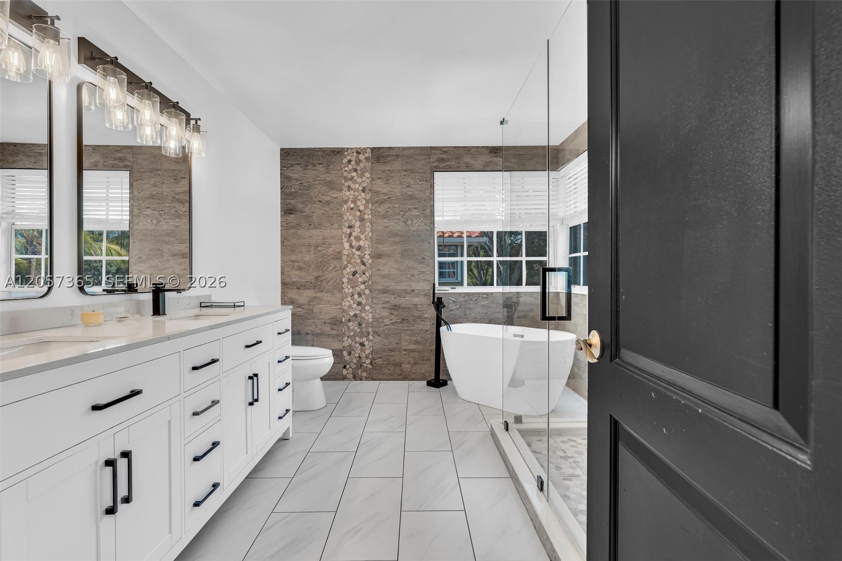 EMBASSY LAKES PHASE II - Residential