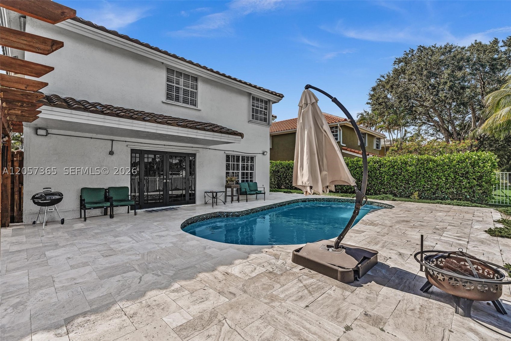 EMBASSY LAKES PHASE II - Residential
