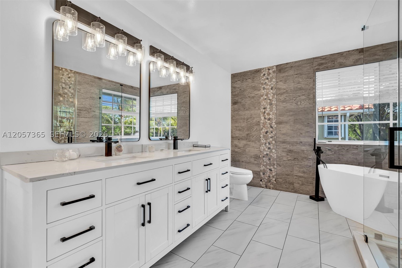 EMBASSY LAKES PHASE II - Residential