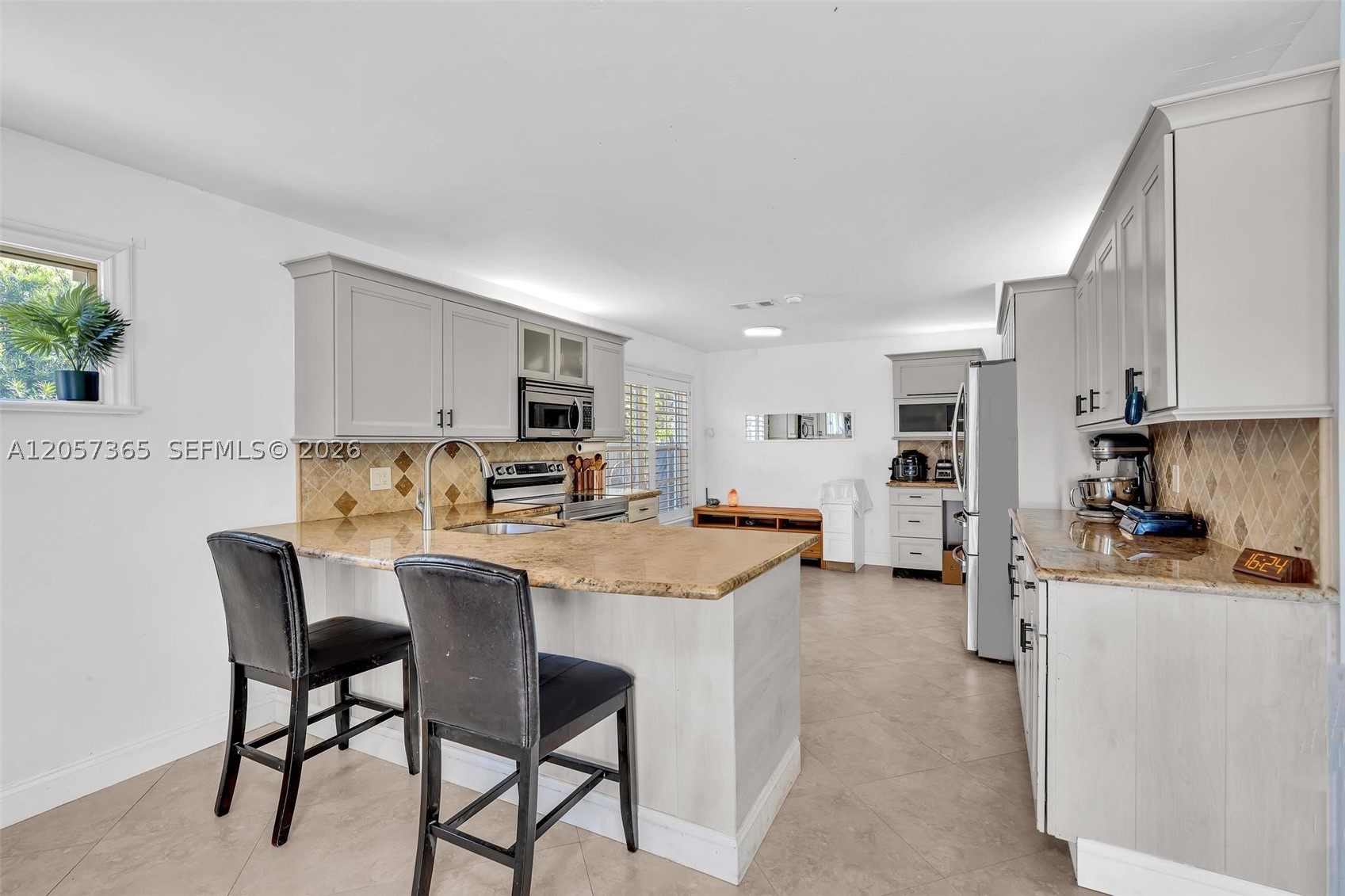 EMBASSY LAKES PHASE II - Residential