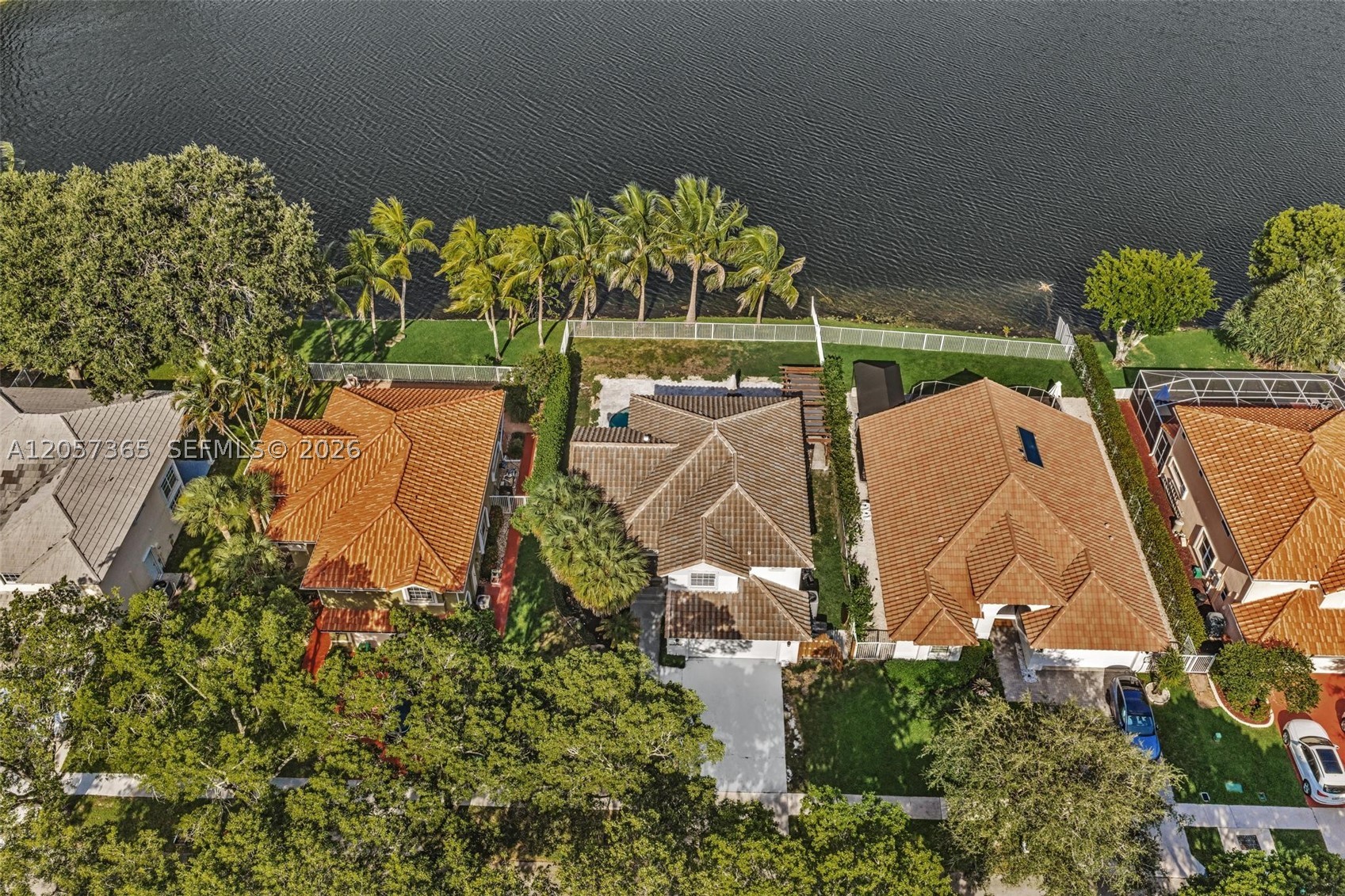EMBASSY LAKES PHASE II - Residential