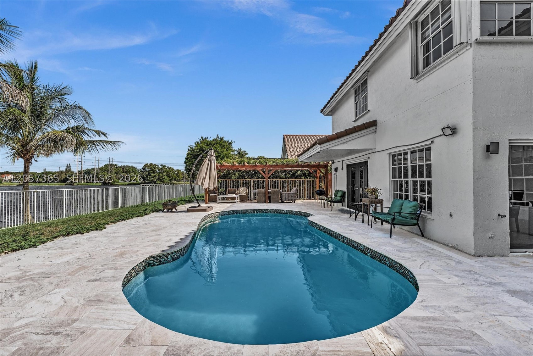 EMBASSY LAKES PHASE II - Residential