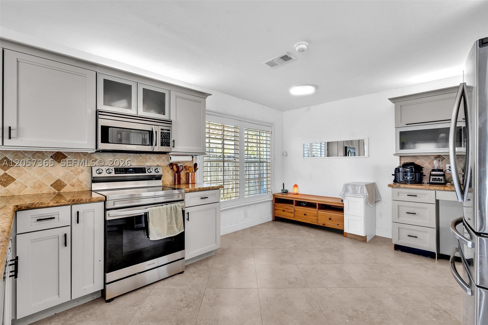 EMBASSY LAKES PHASE II - Residential