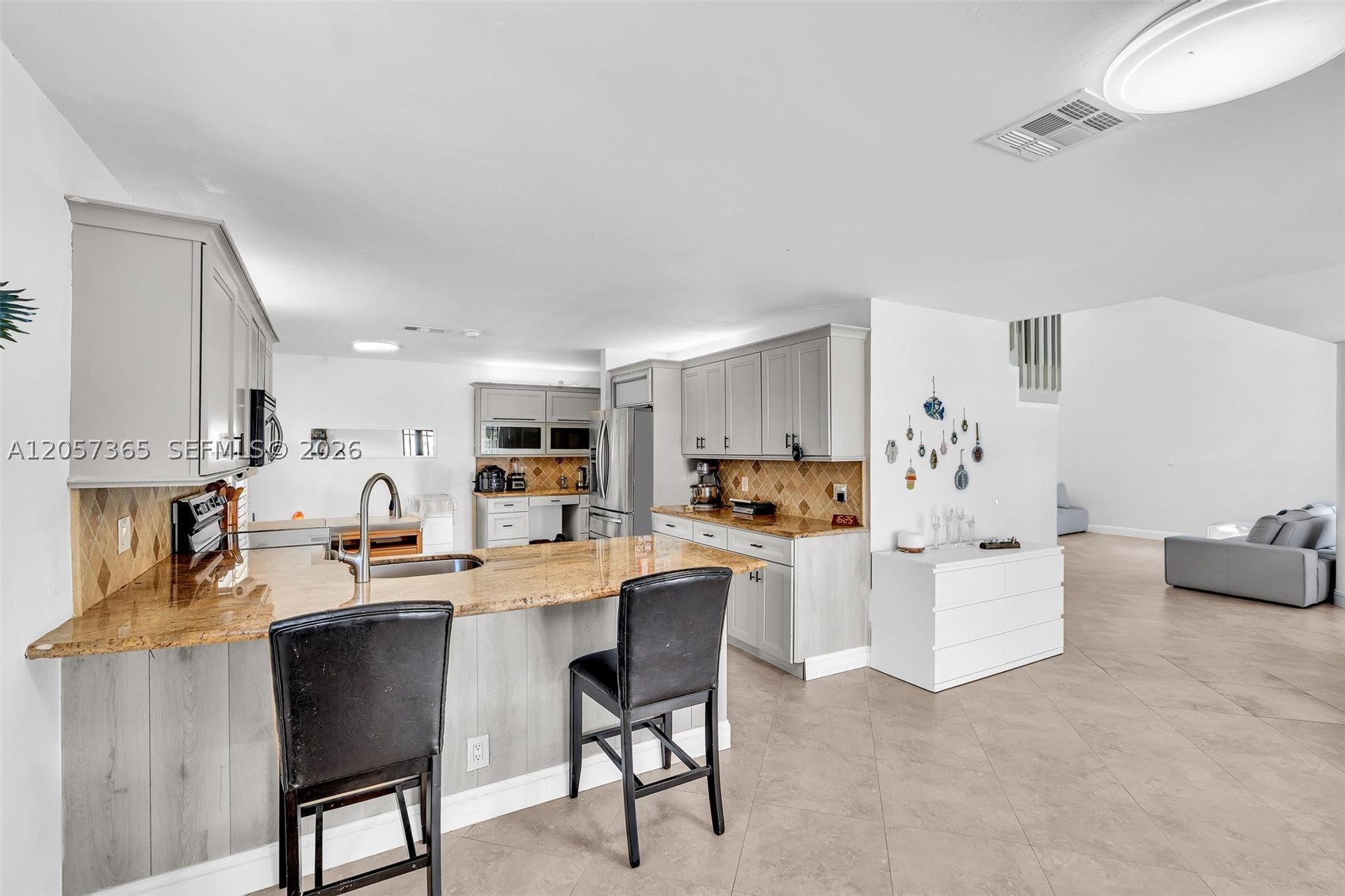EMBASSY LAKES PHASE II - Residential