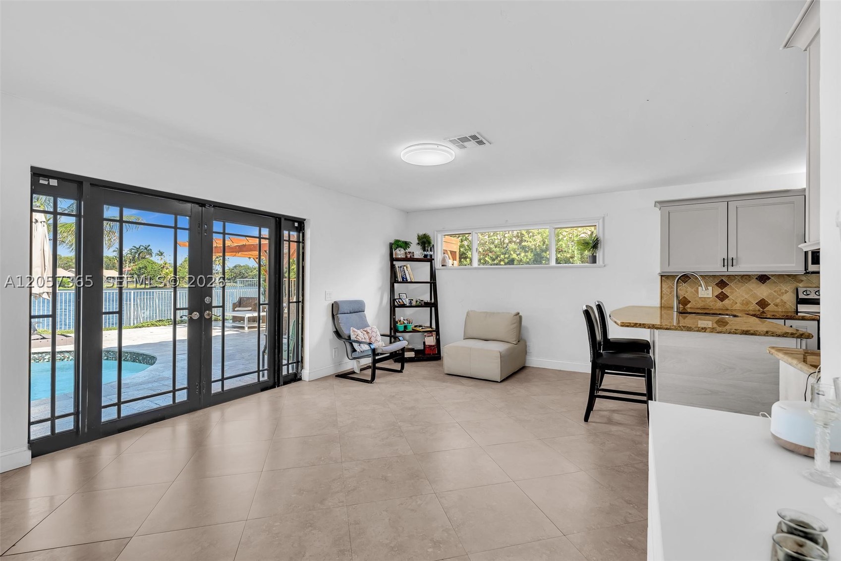 EMBASSY LAKES PHASE II - Residential