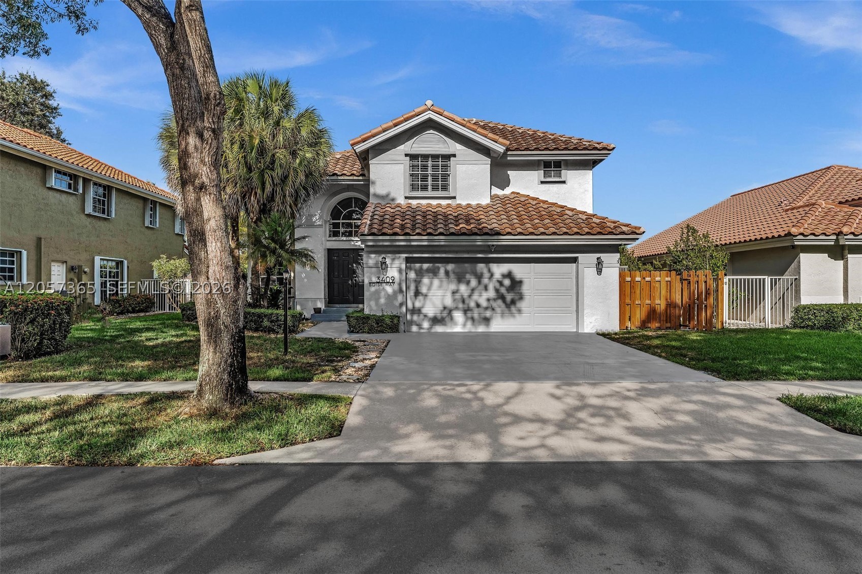 EMBASSY LAKES PHASE II - Residential