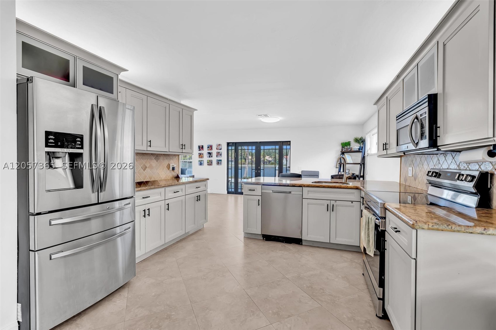 EMBASSY LAKES PHASE II - Residential