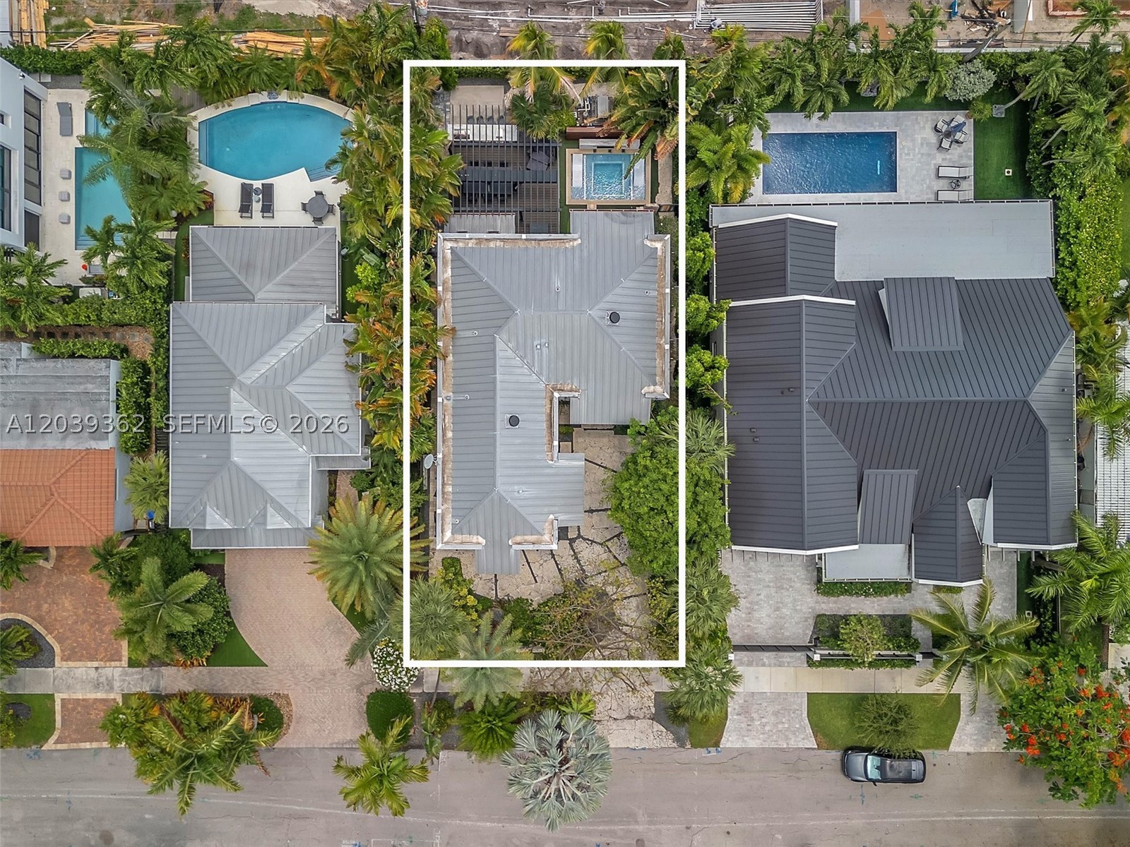 VICTORIA HIGHLANDS - Residential