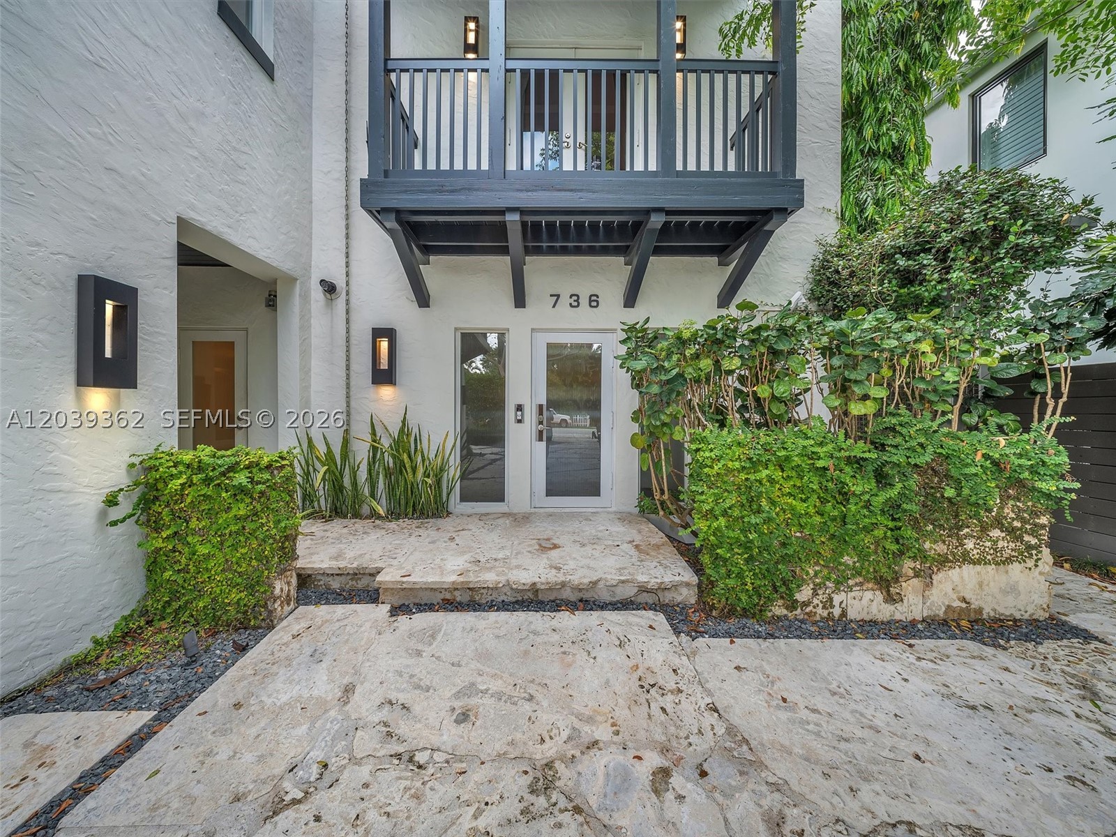 VICTORIA HIGHLANDS - Residential