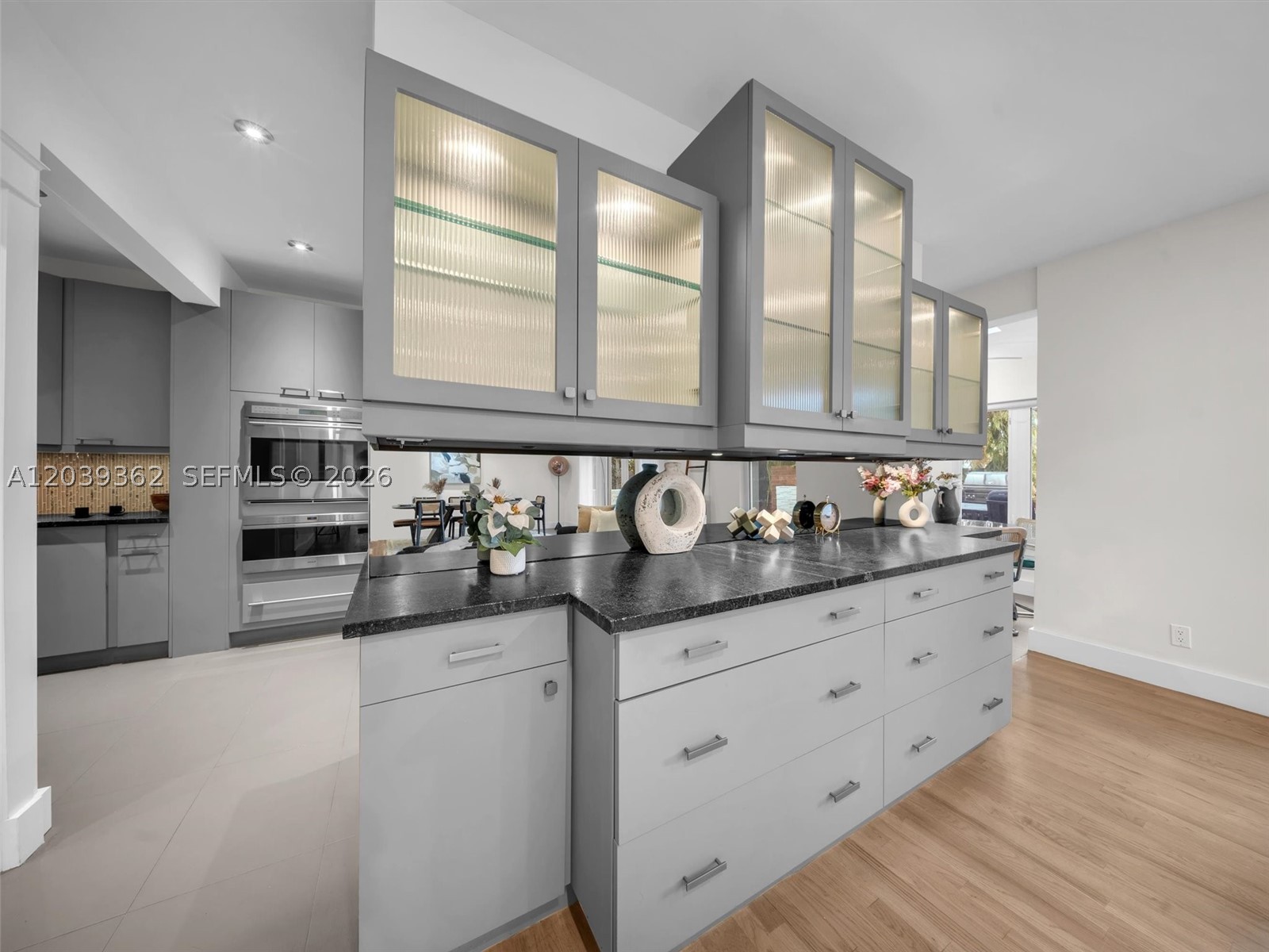 VICTORIA HIGHLANDS - Residential