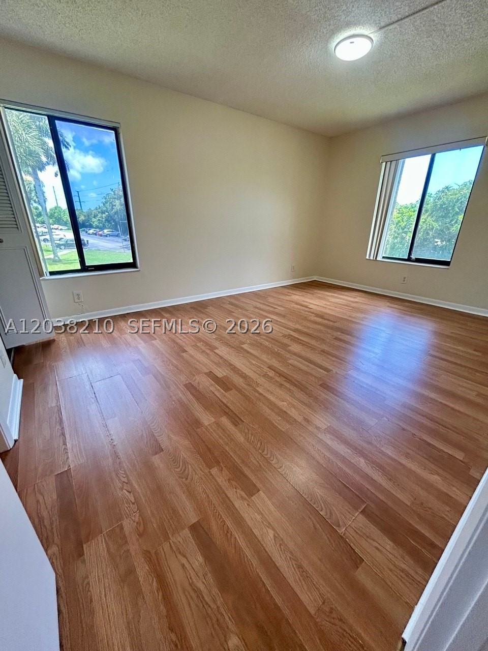 PALM CLUB VILLAGE II COND - Residential Lease