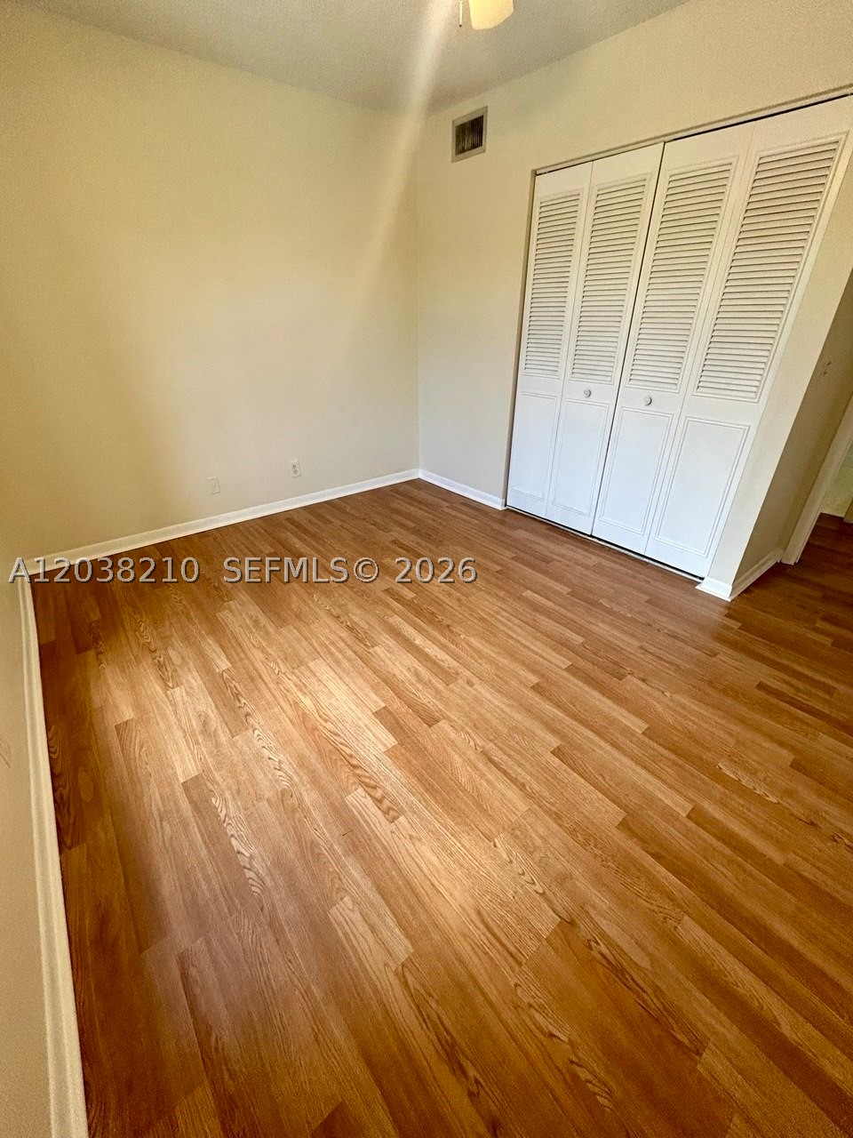 PALM CLUB VILLAGE II COND - Residential Lease