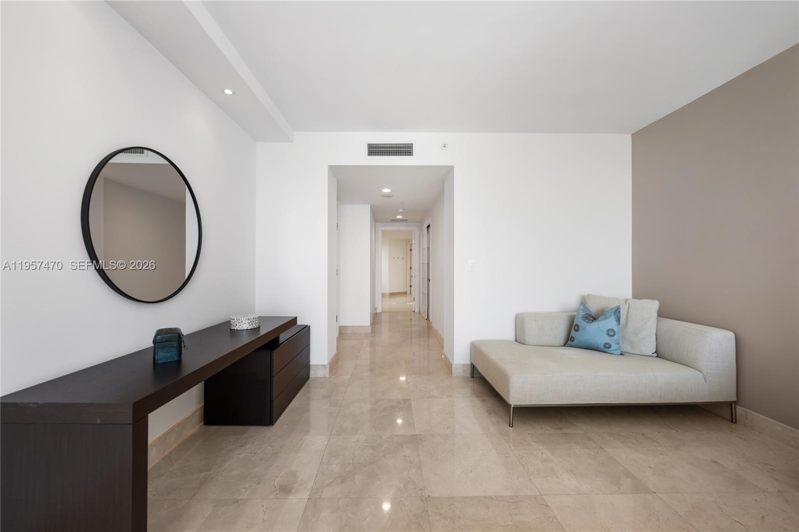THE PENINSULA CONDO - Residential