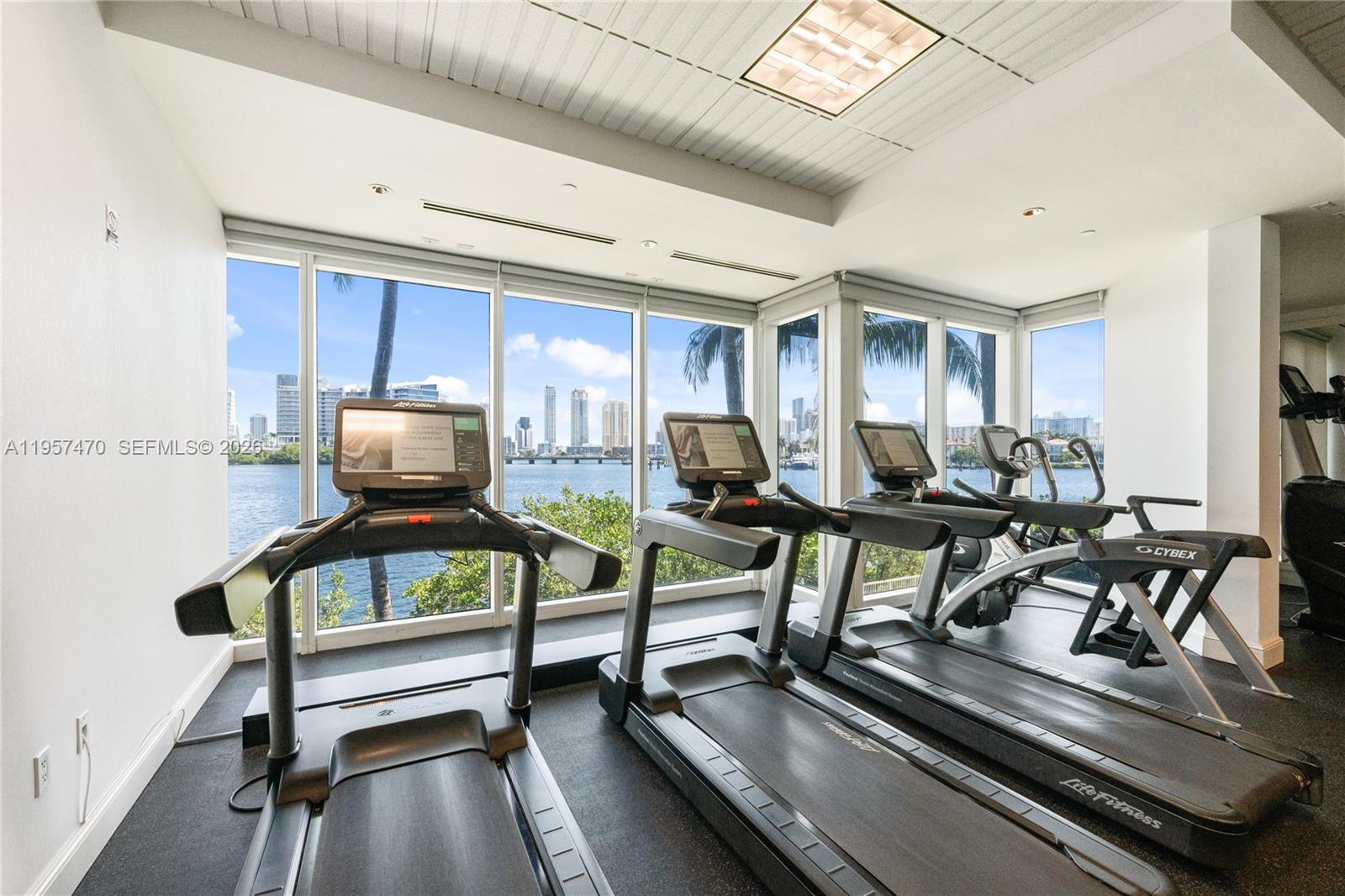 THE PENINSULA CONDO - Residential