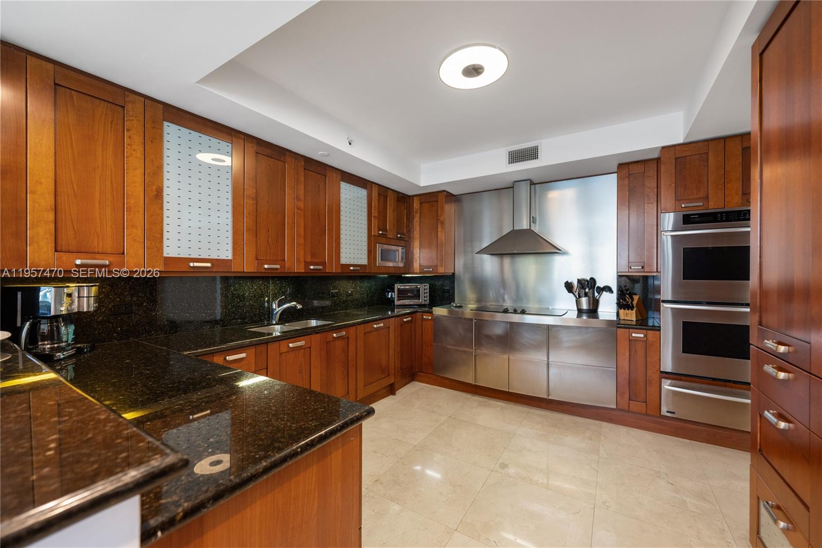 THE PENINSULA CONDO - Residential