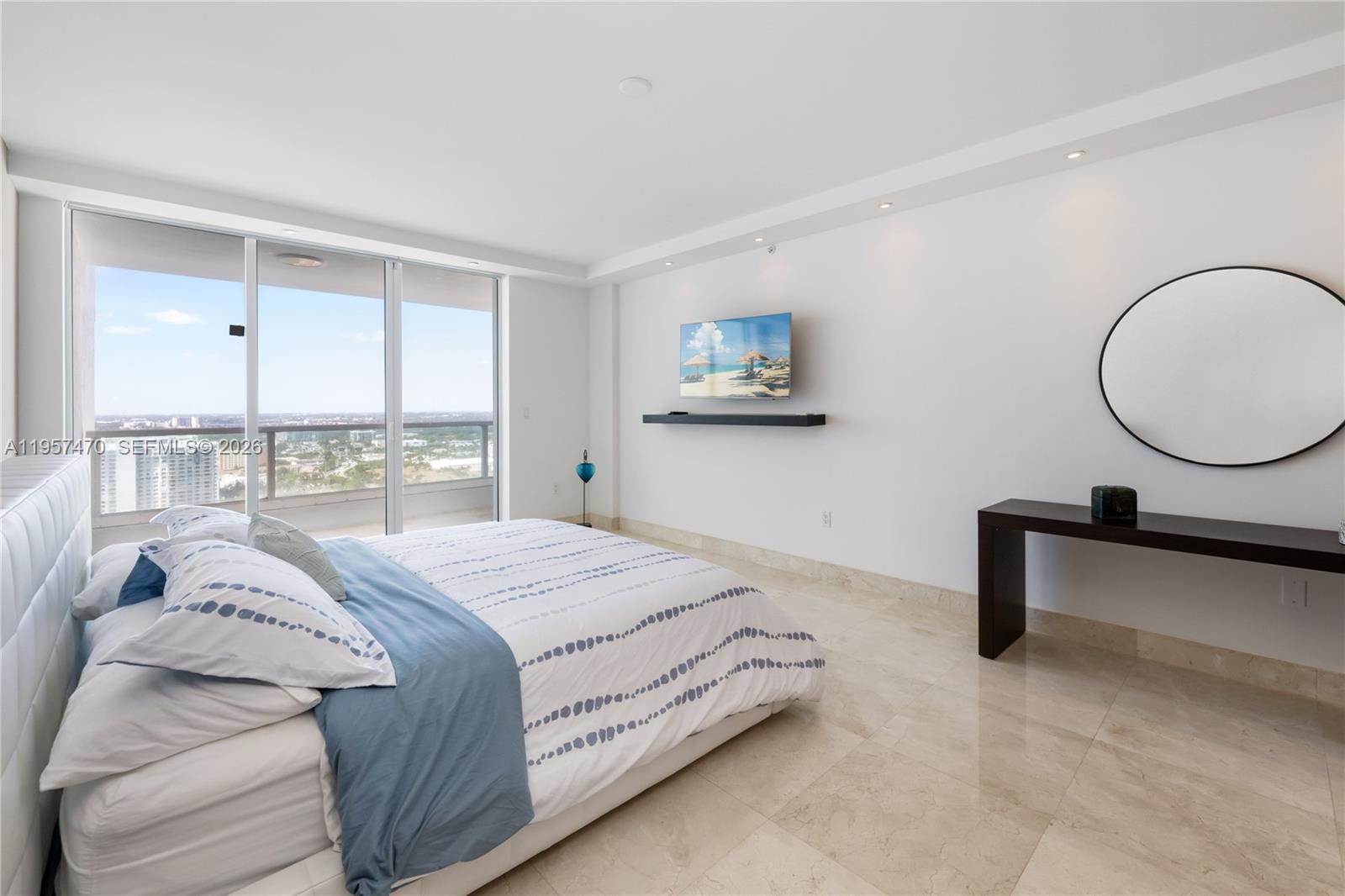 THE PENINSULA CONDO - Residential