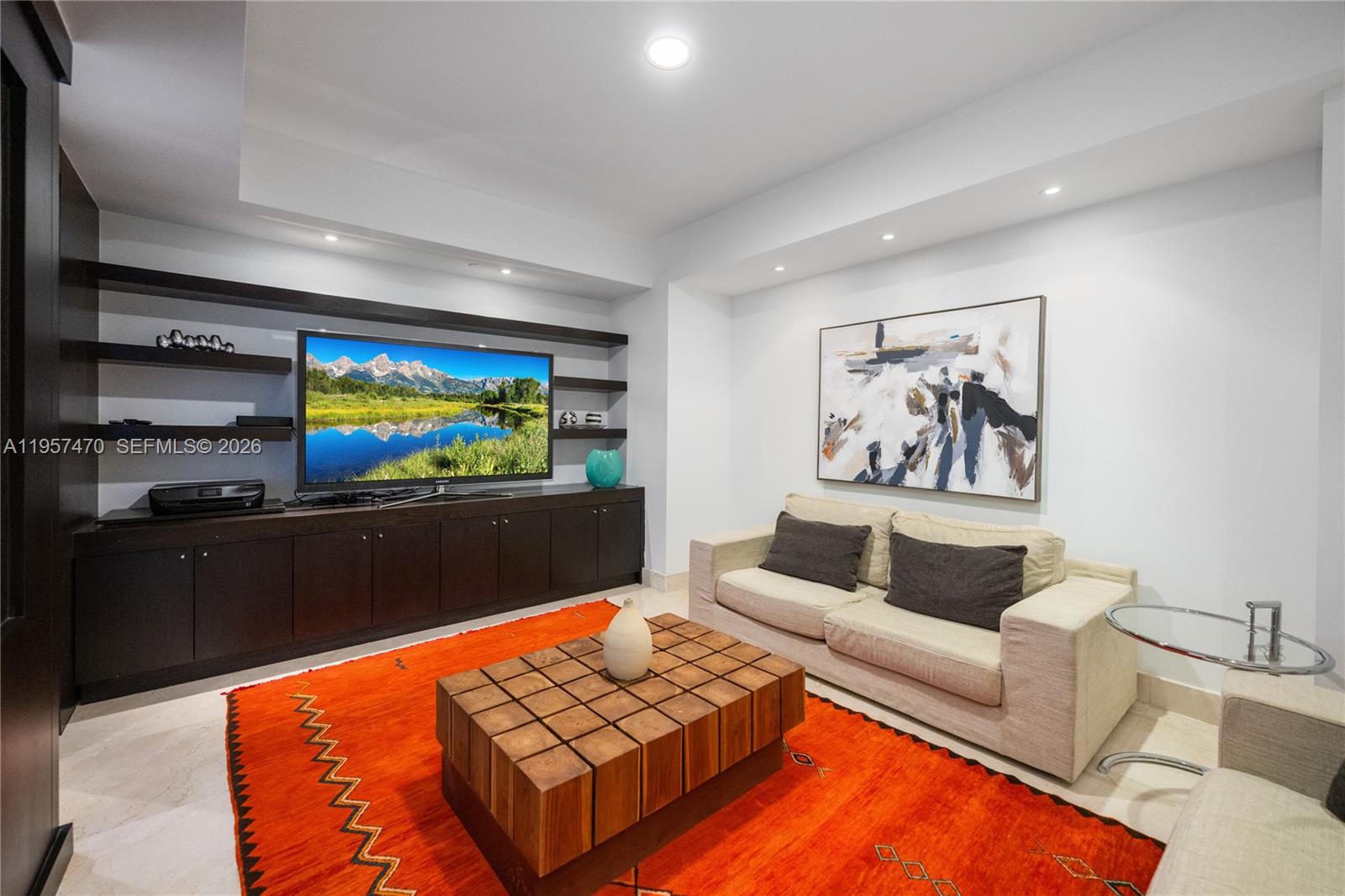THE PENINSULA CONDO - Residential