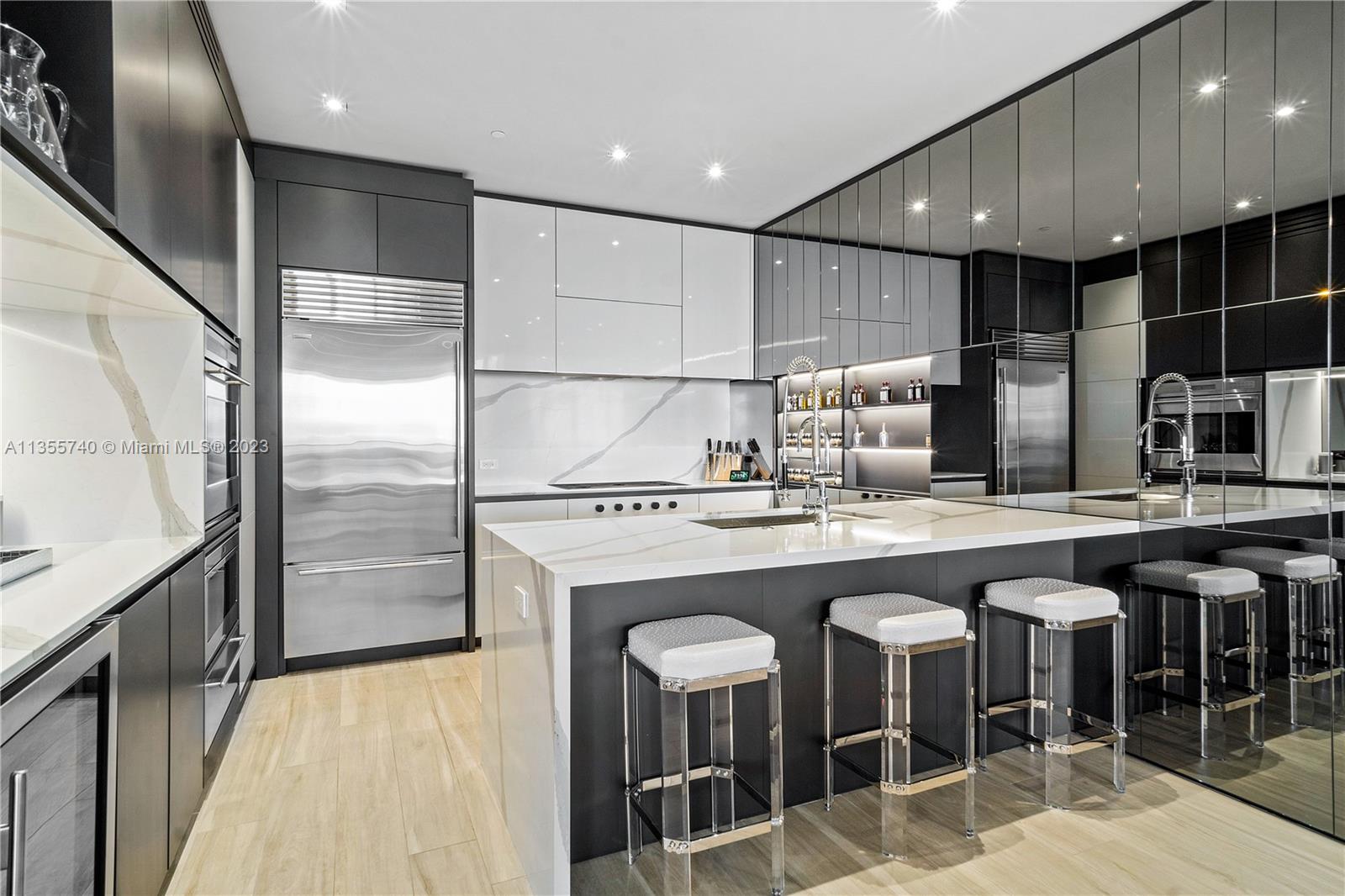 BAL HARBOUR NORTH SOUTH C - Residential