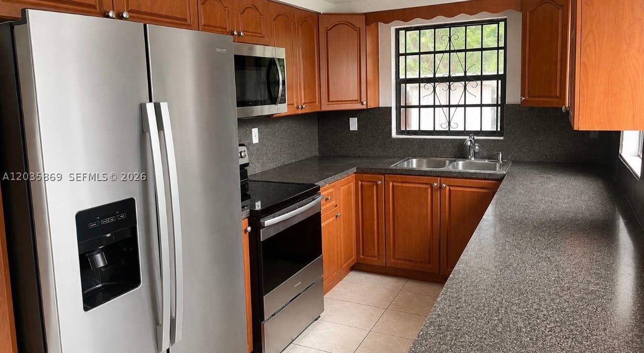 BUENA VISTA GARDENS - Residential