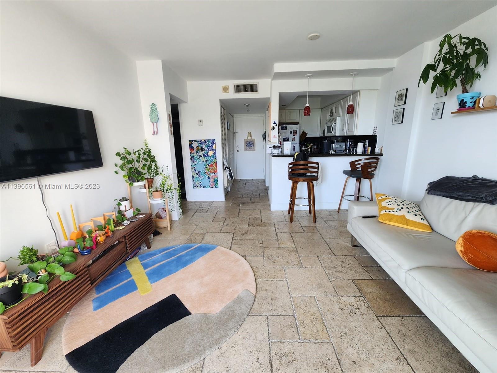 MIRADOR 1035 CONDO - Residential Lease