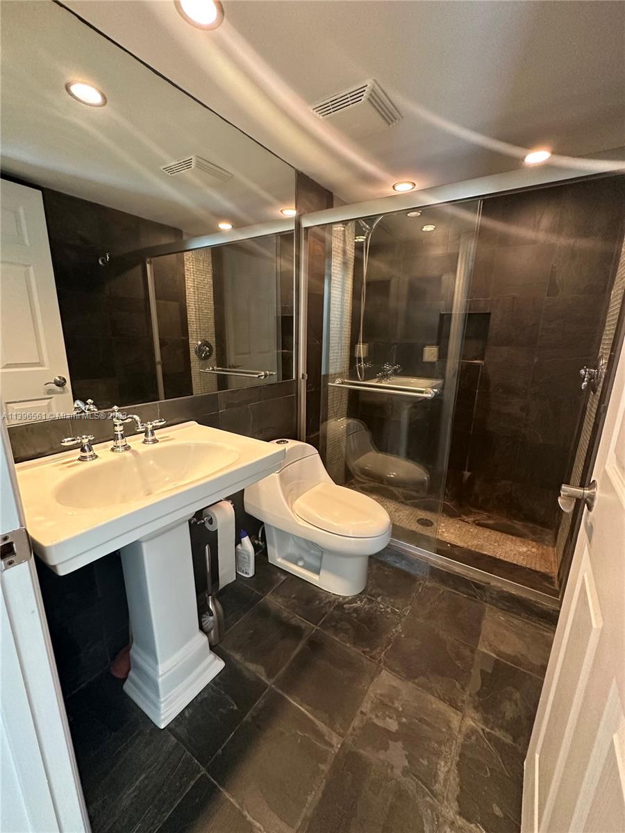 MIRADOR 1035 CONDO - Residential Lease