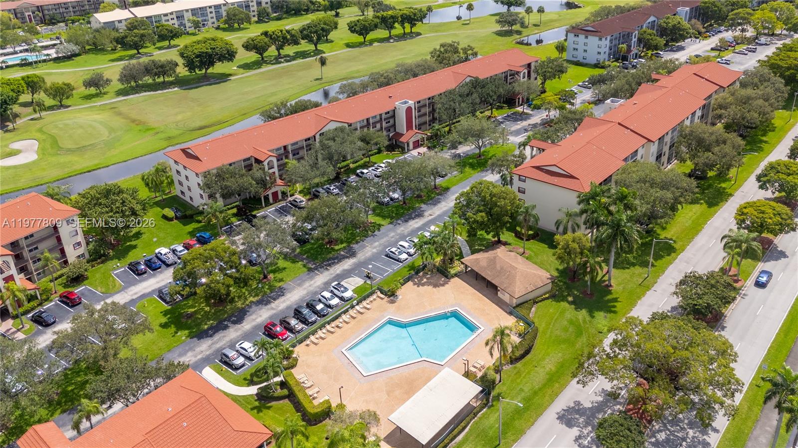 CAMBRIDGE AT CENTURY - Residential