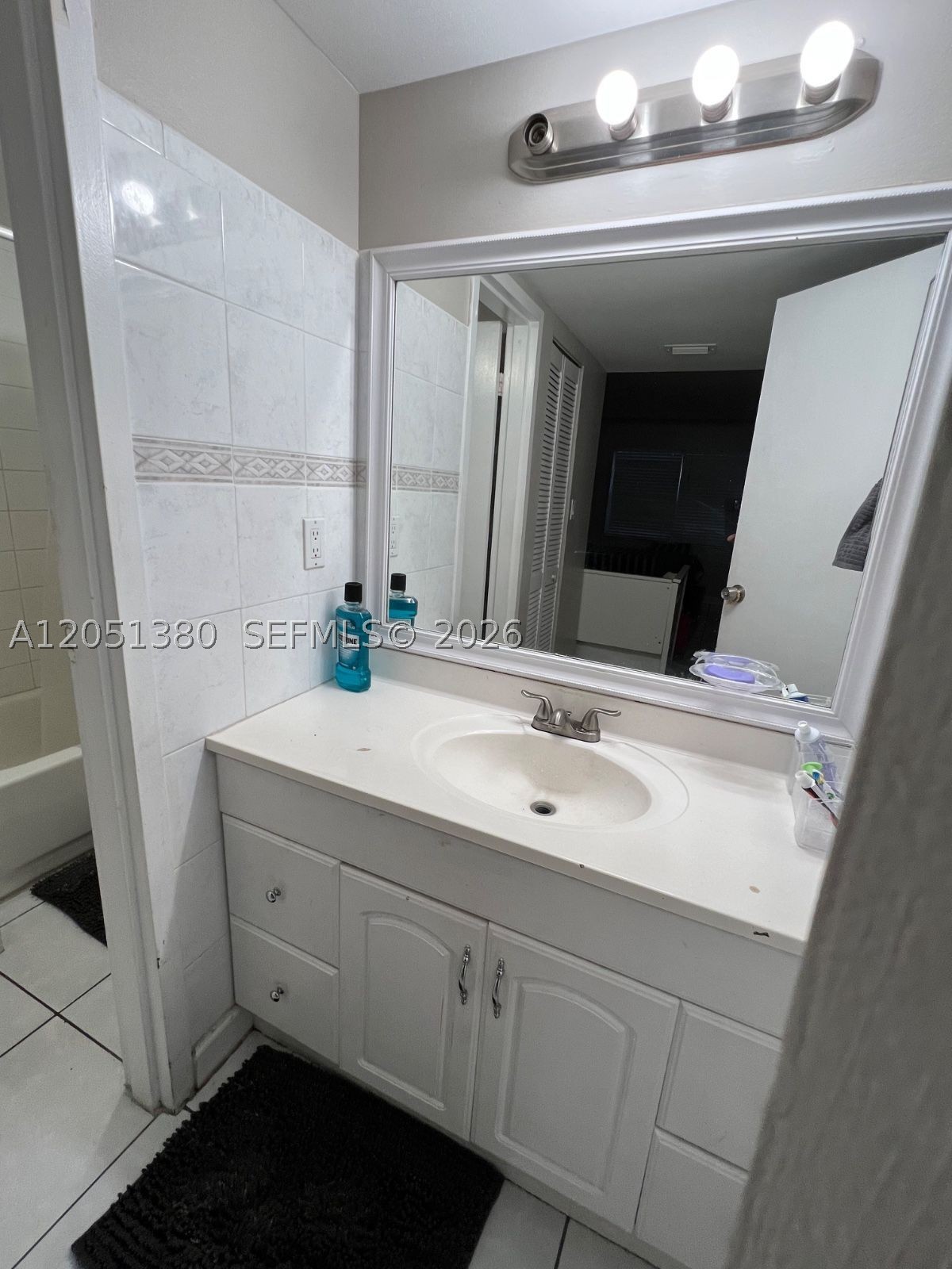 HERITAGE CIRCLE CONDO - Residential Lease