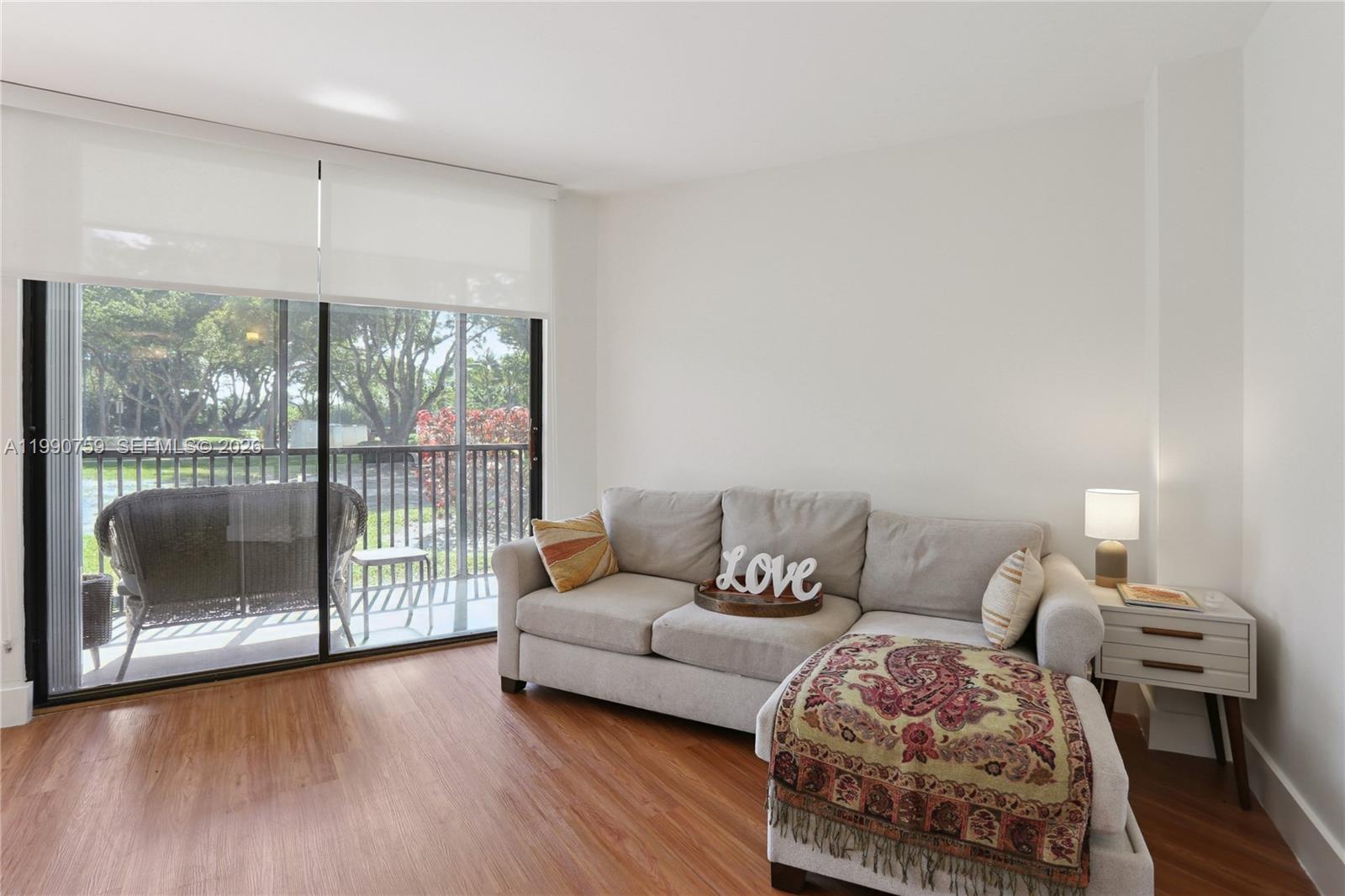 BRAVURA II CONDO - Residential