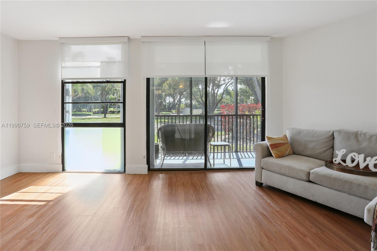 BRAVURA II CONDO - Residential