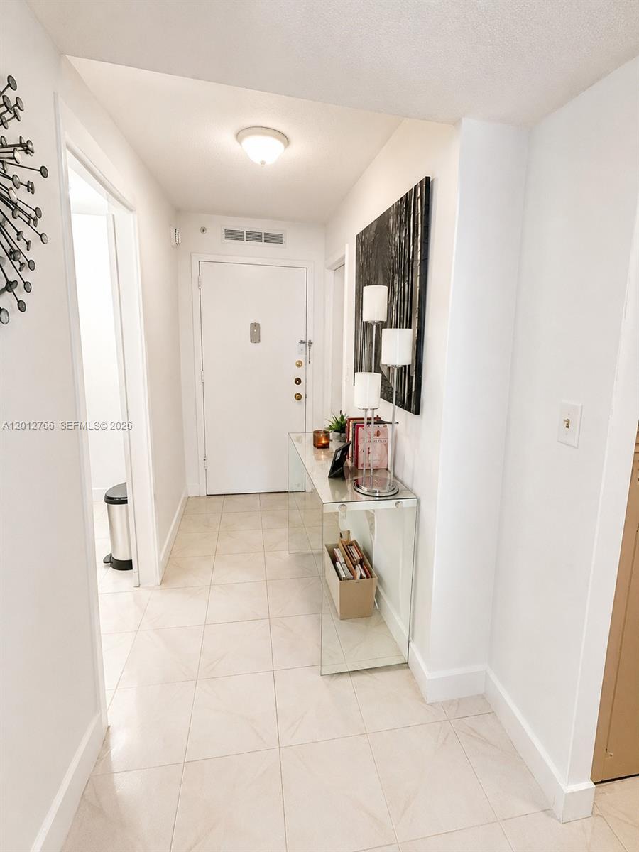 COMMODORE PLAZA CONDO - Residential