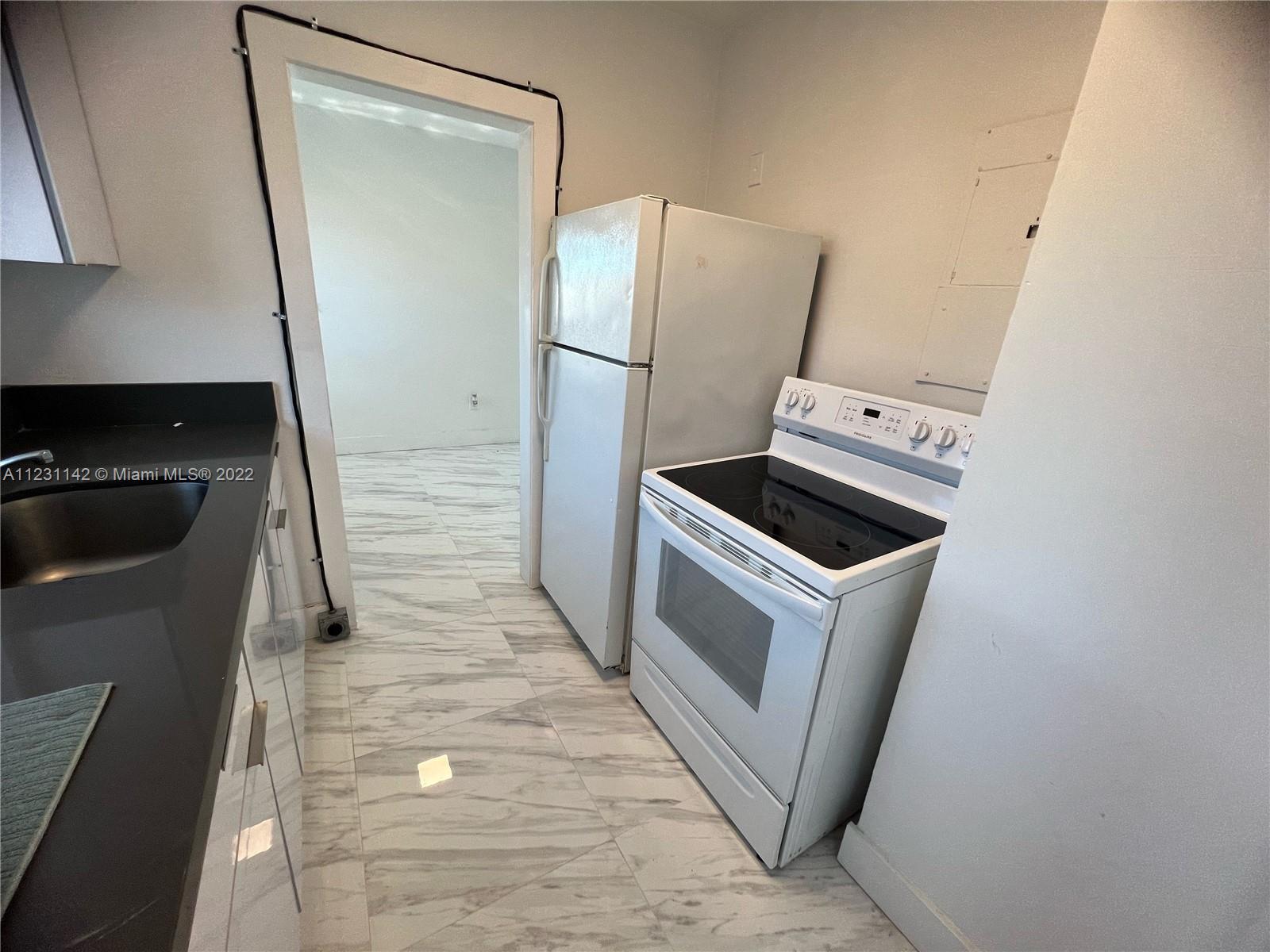 ISLE OF NORMANDY MIAMI VI - Residential Lease