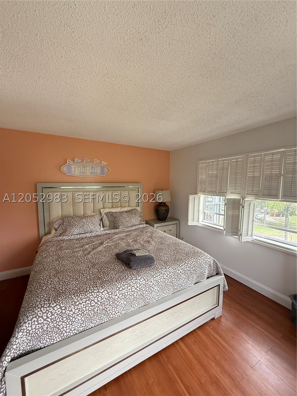 INVERRARY COUNTRY CLUB - Residential Lease