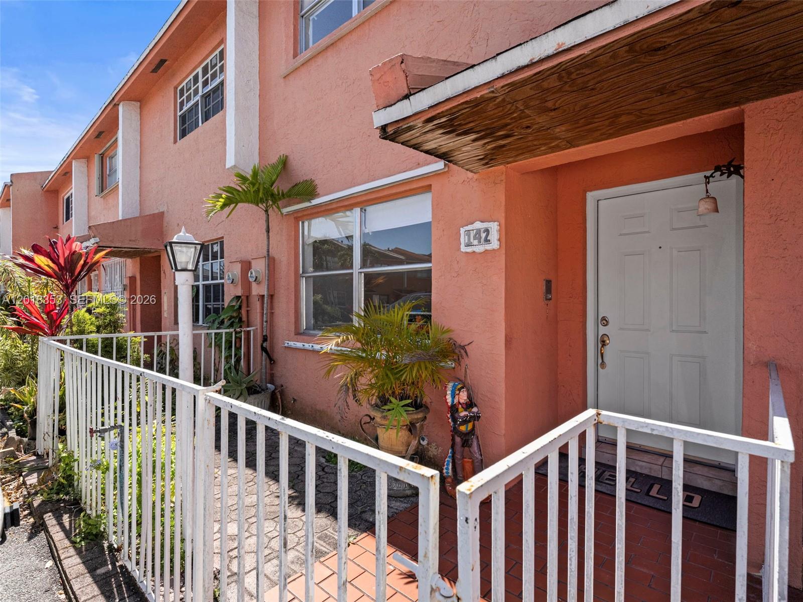 PARADISE VILLAS CONDO - Residential