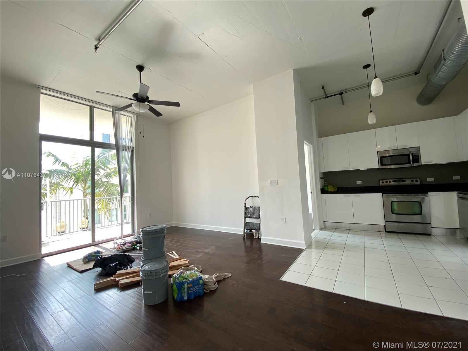 LOFTS AT HOLLYWOOD STATIO - Residential Lease