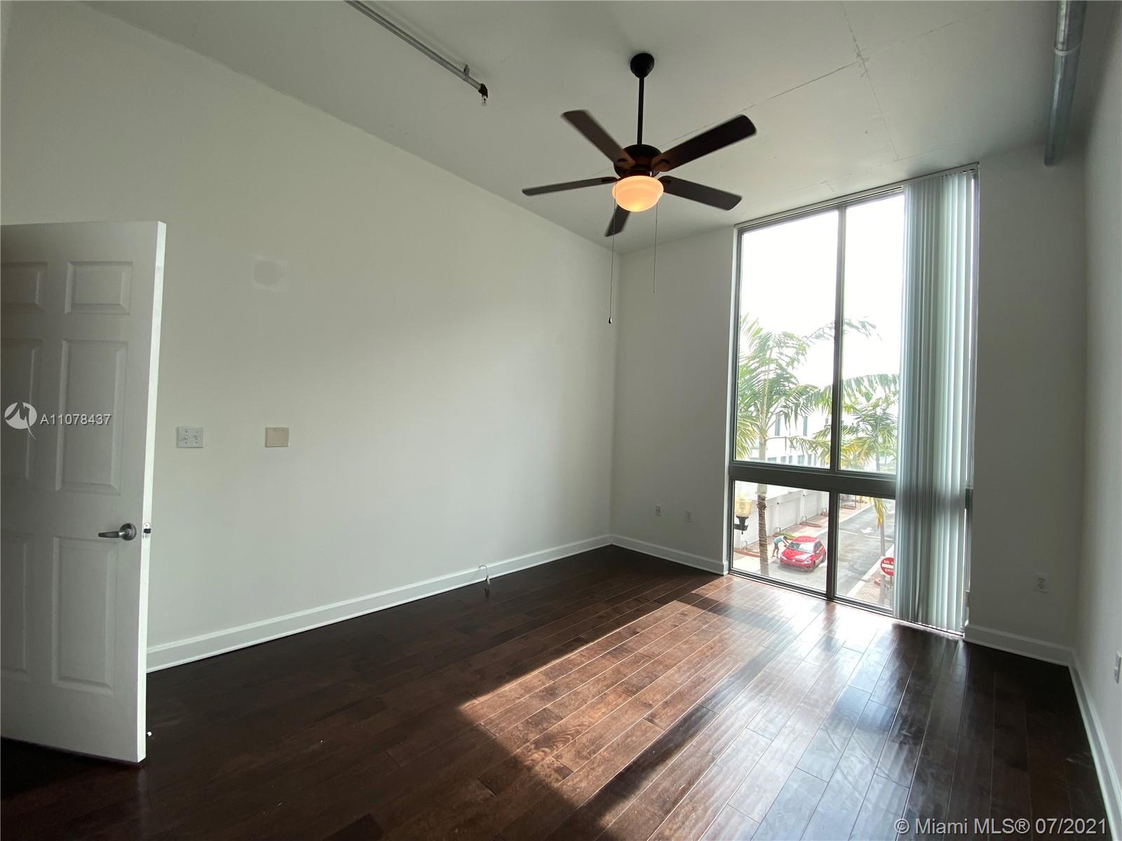 LOFTS AT HOLLYWOOD STATIO - Residential Lease